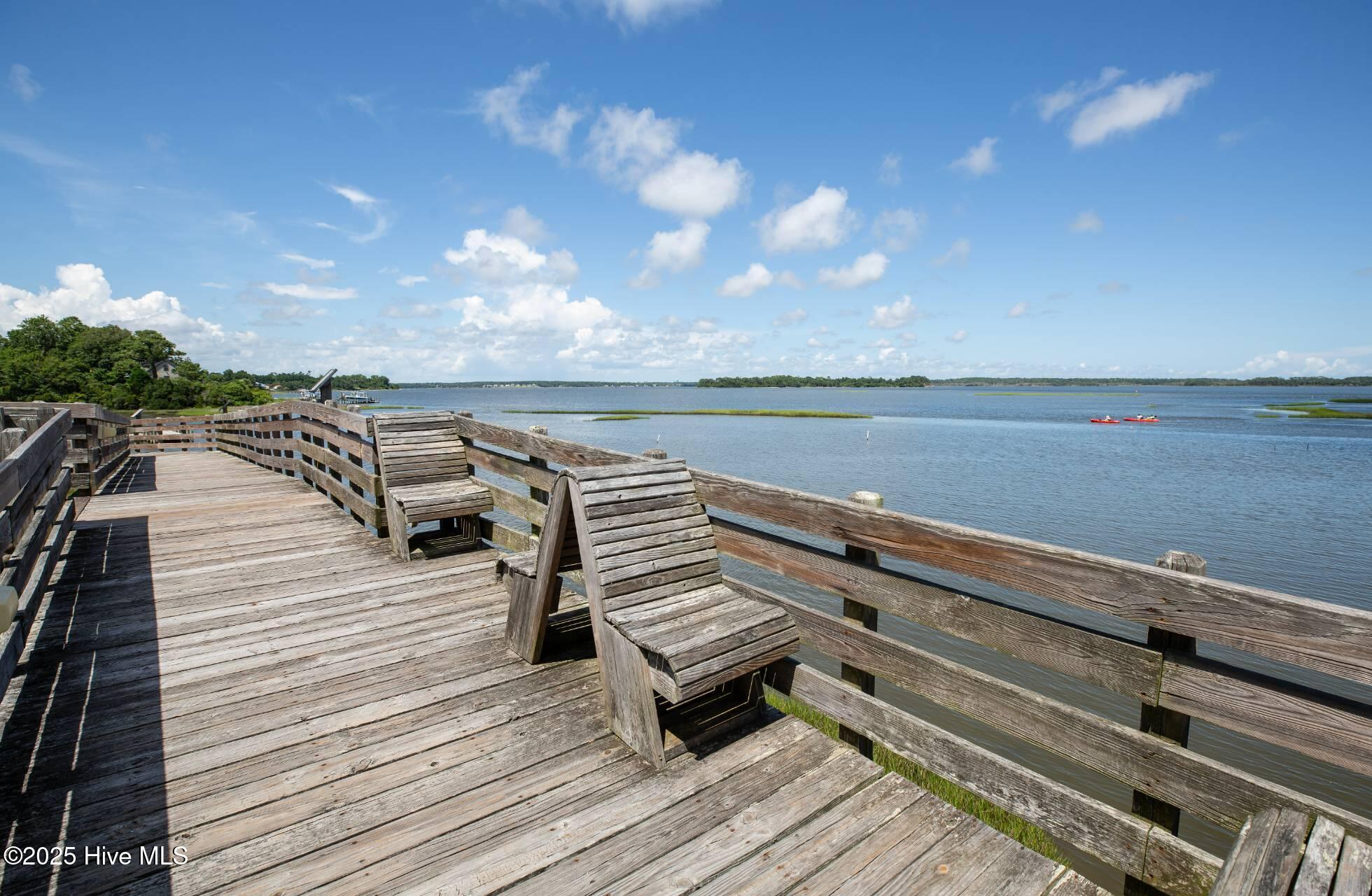 100536995 | Photo 49