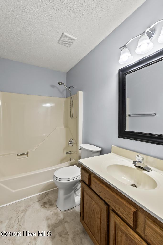 100566141 | Photo 17