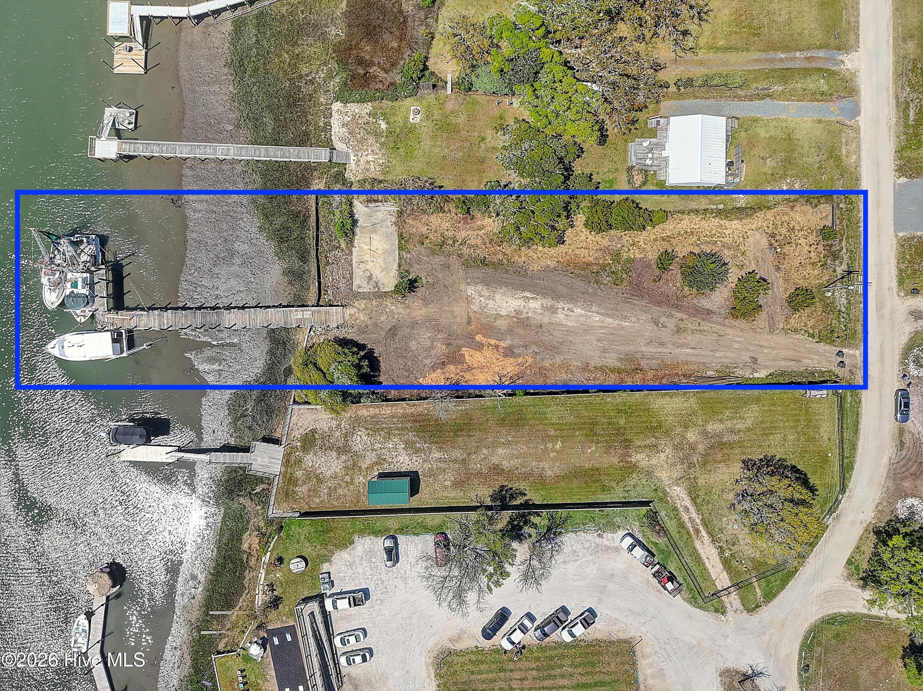 100567874 | Photo 25