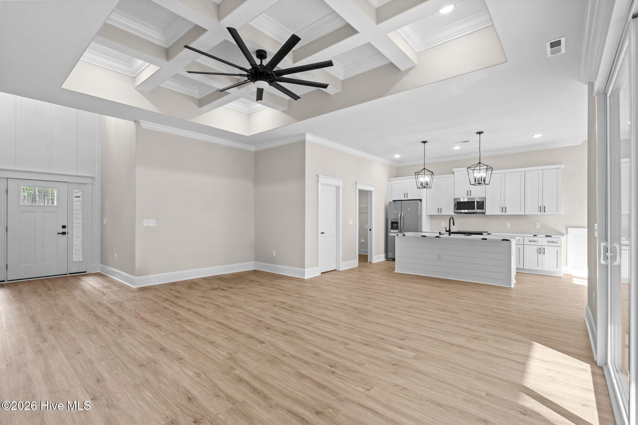 100513305 | Photo 11