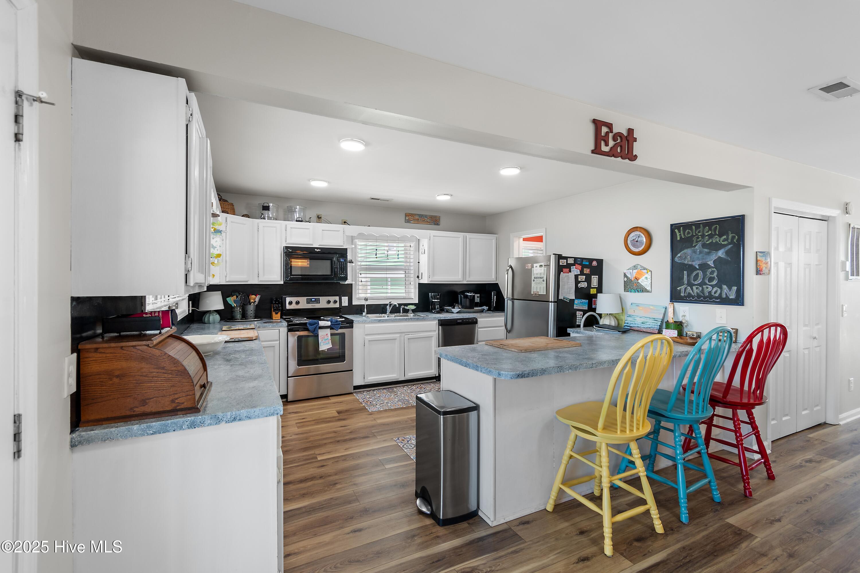 100520391 | Photo 16