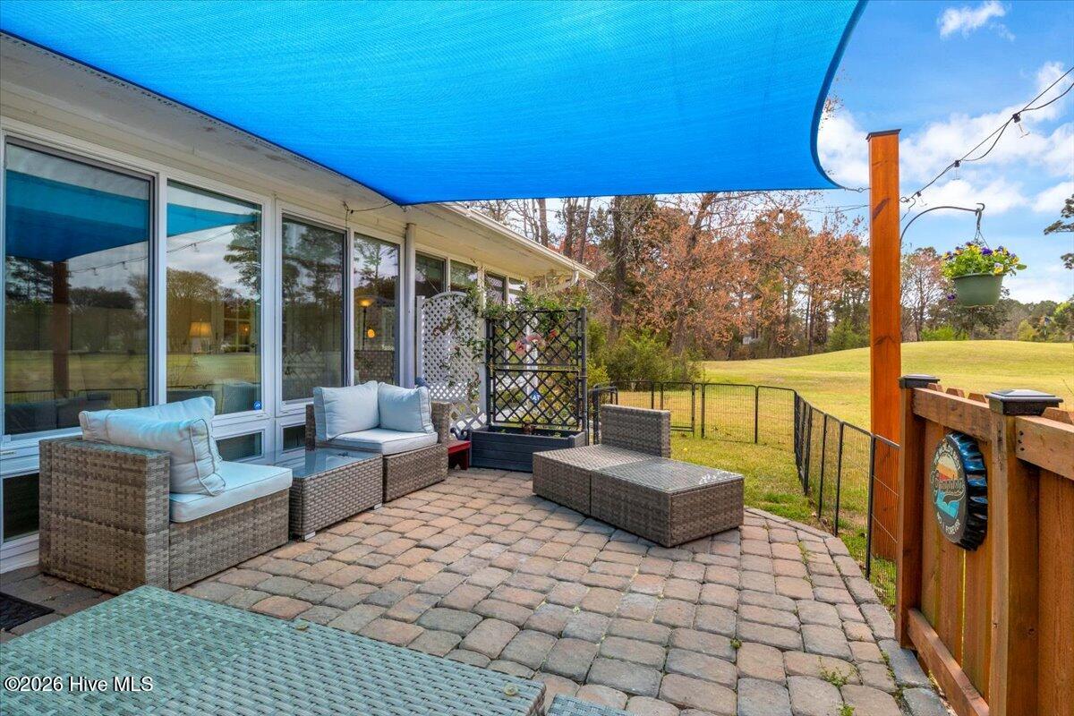 100563011 | Photo 45