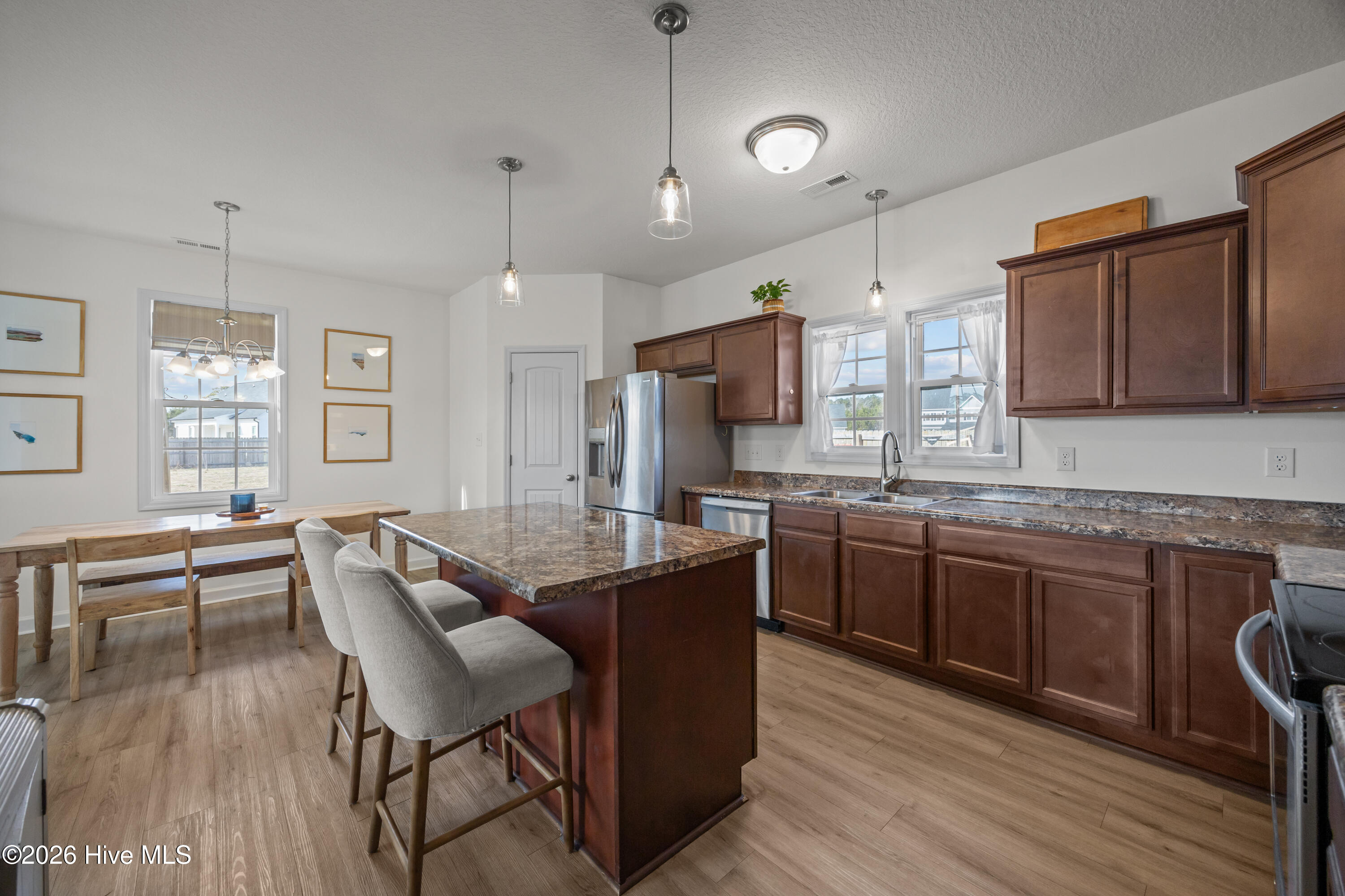 100559534 | Photo 19