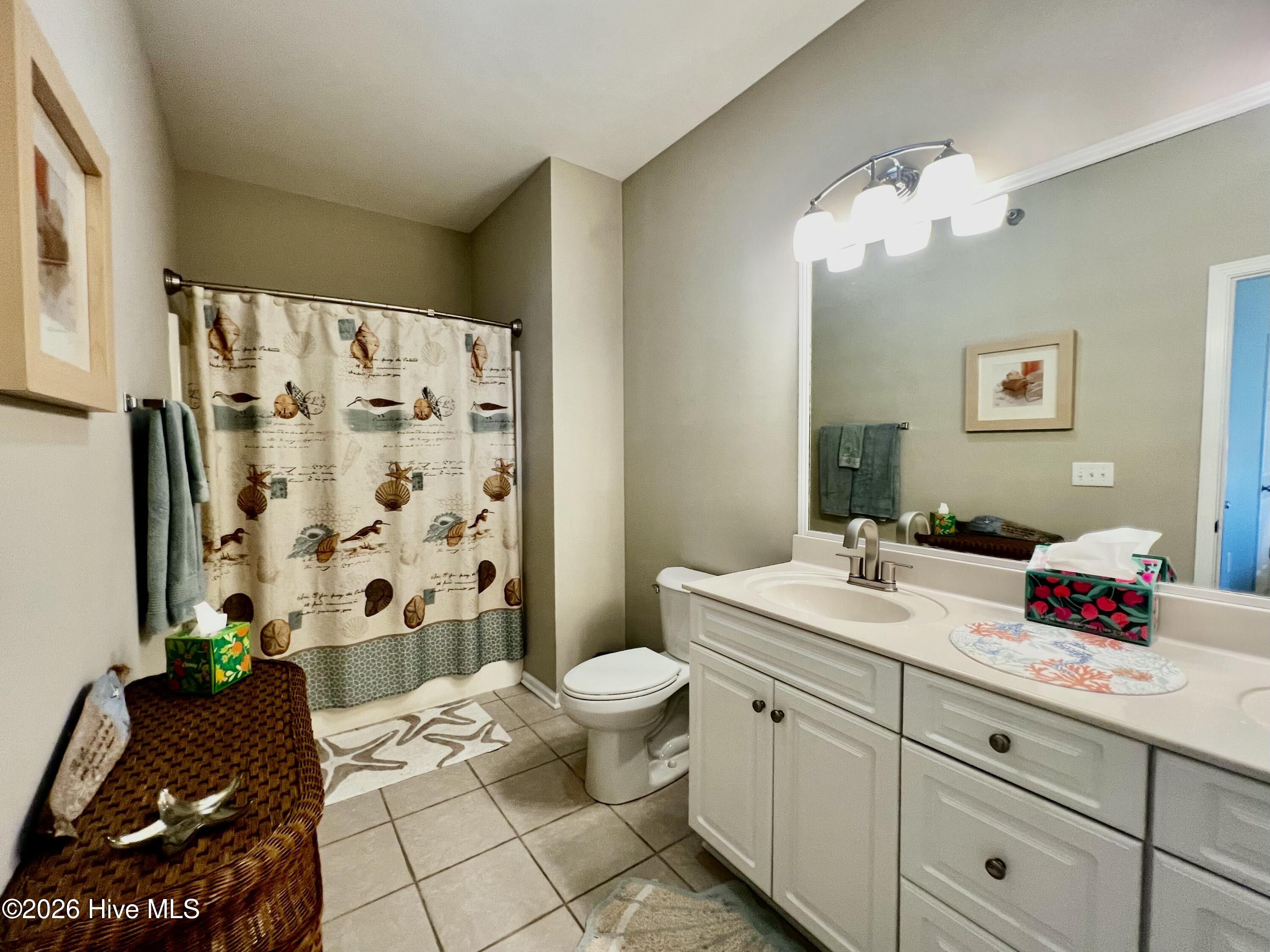 100550987 | Photo 19