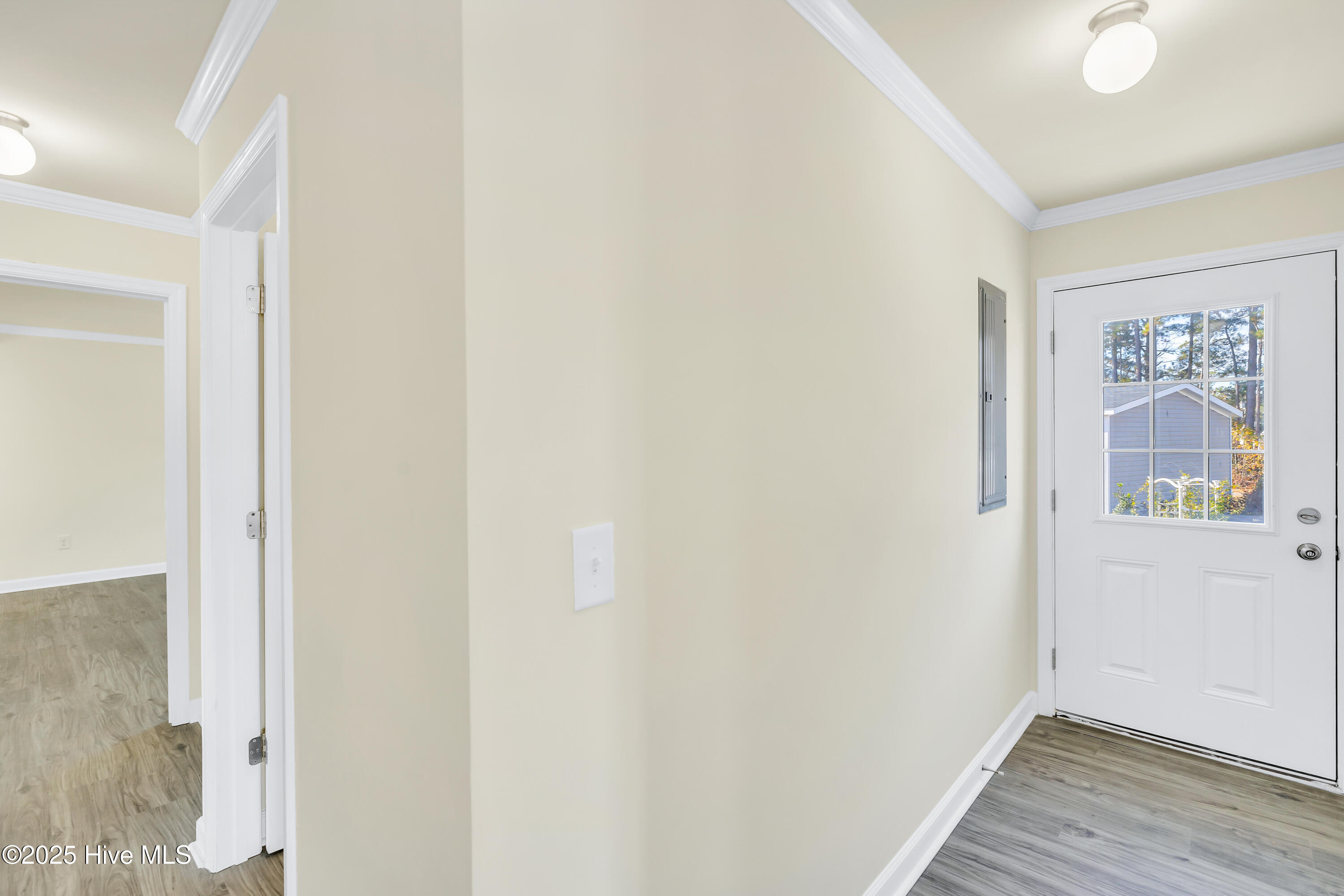 100543409 | Photo 18