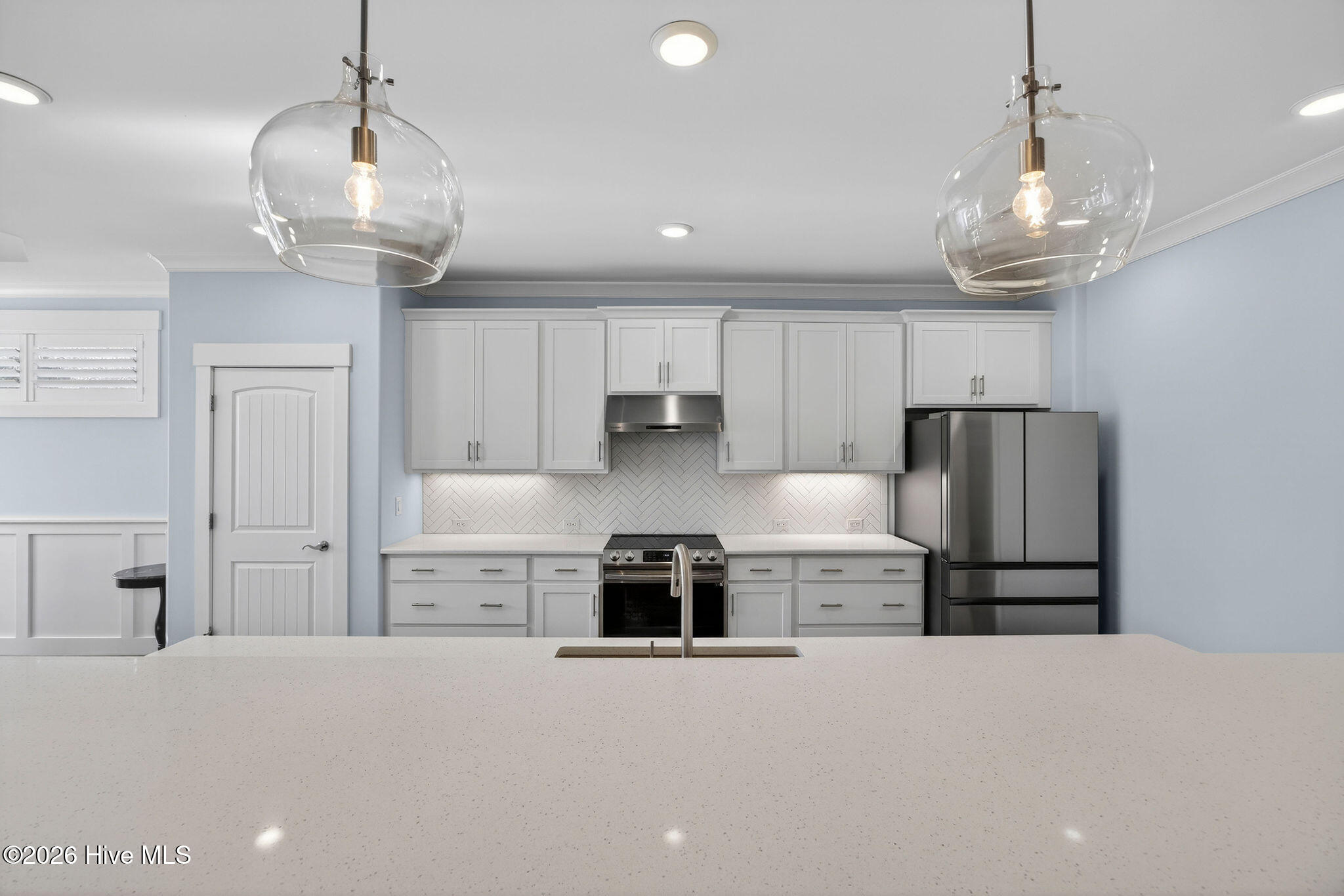 100554107 | Photo 19