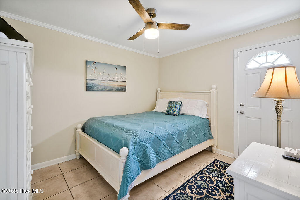 100544569 | Photo 51