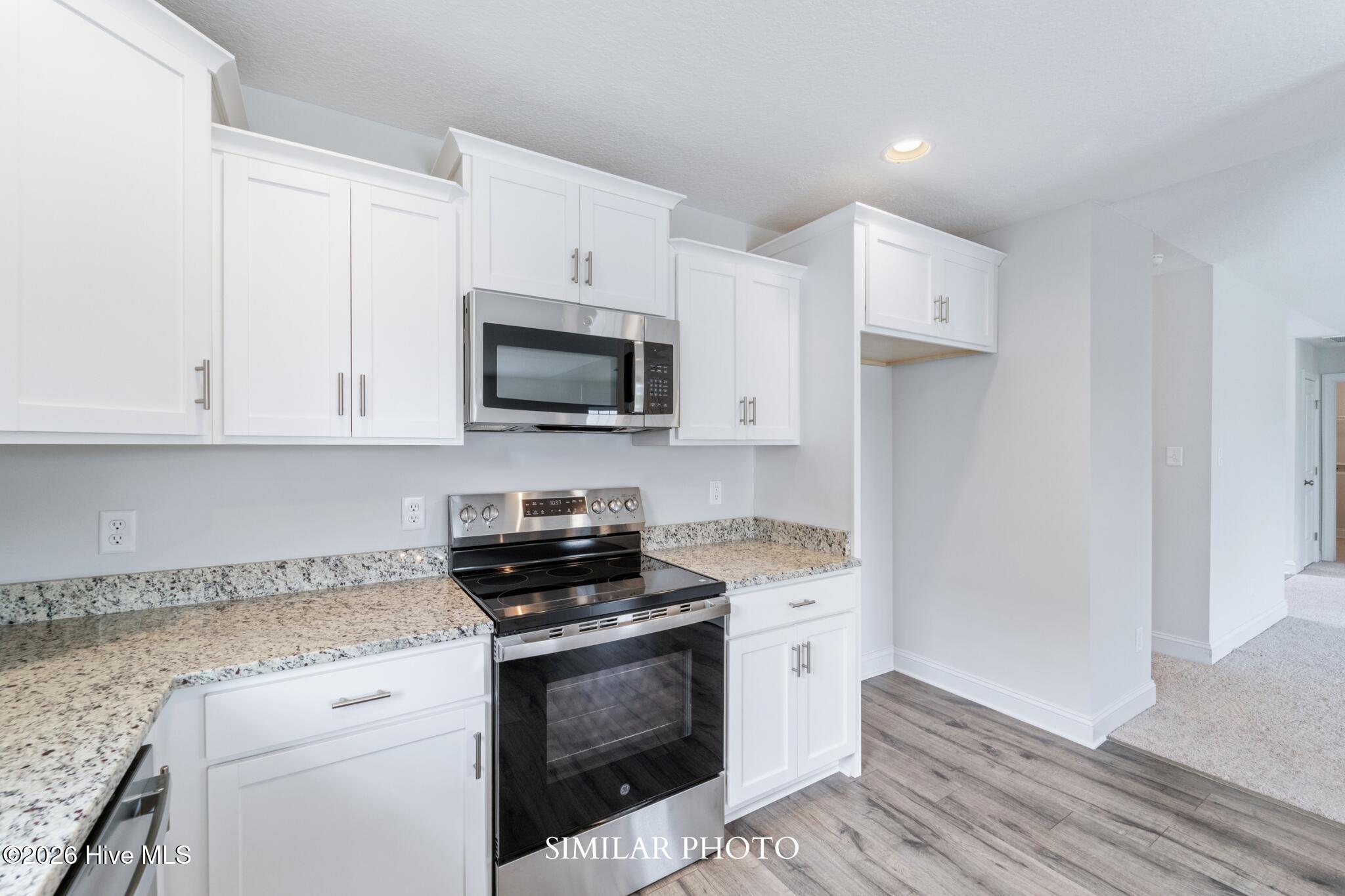 100561344 | Photo 15