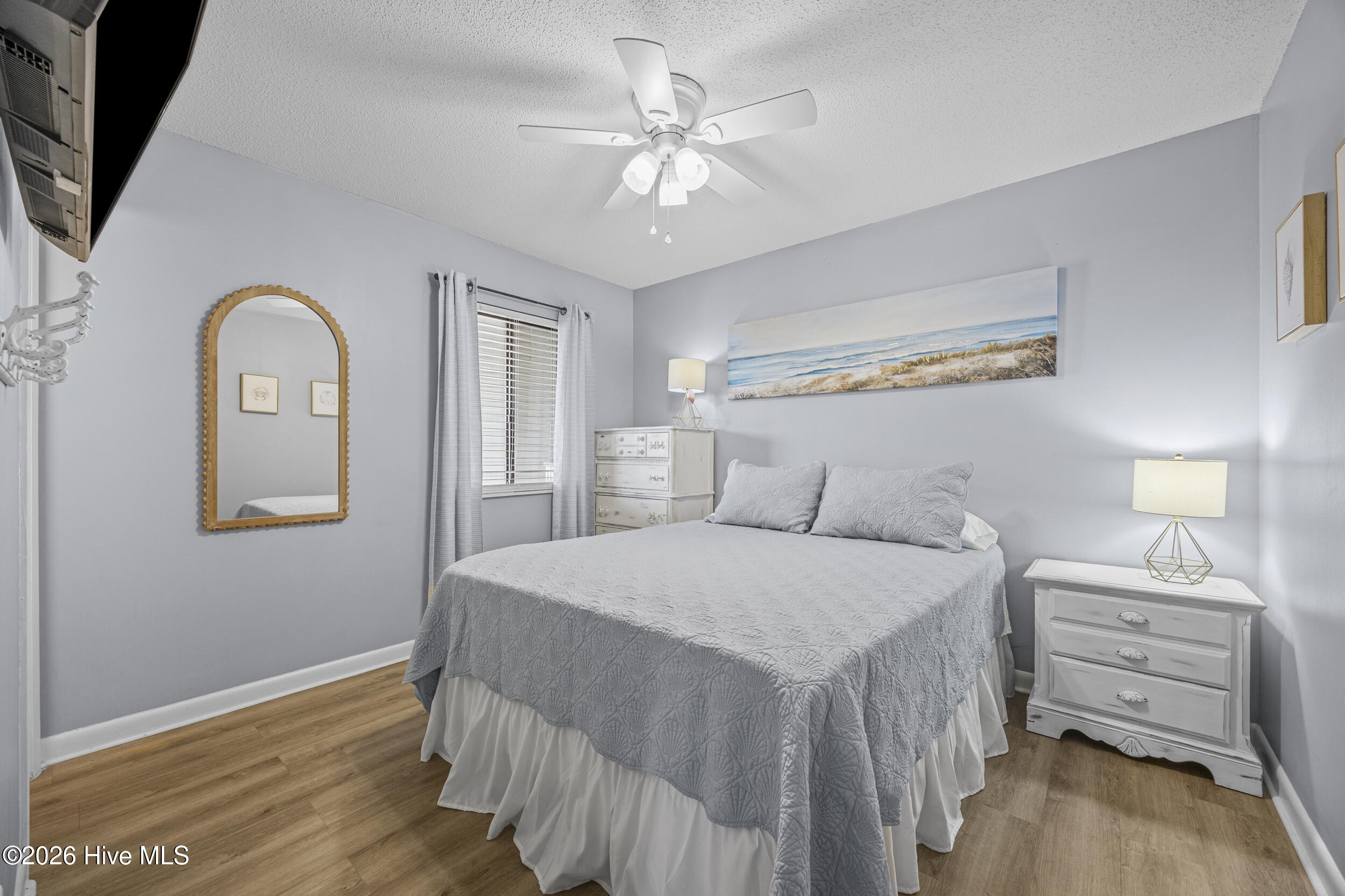 100562612 | Photo 22