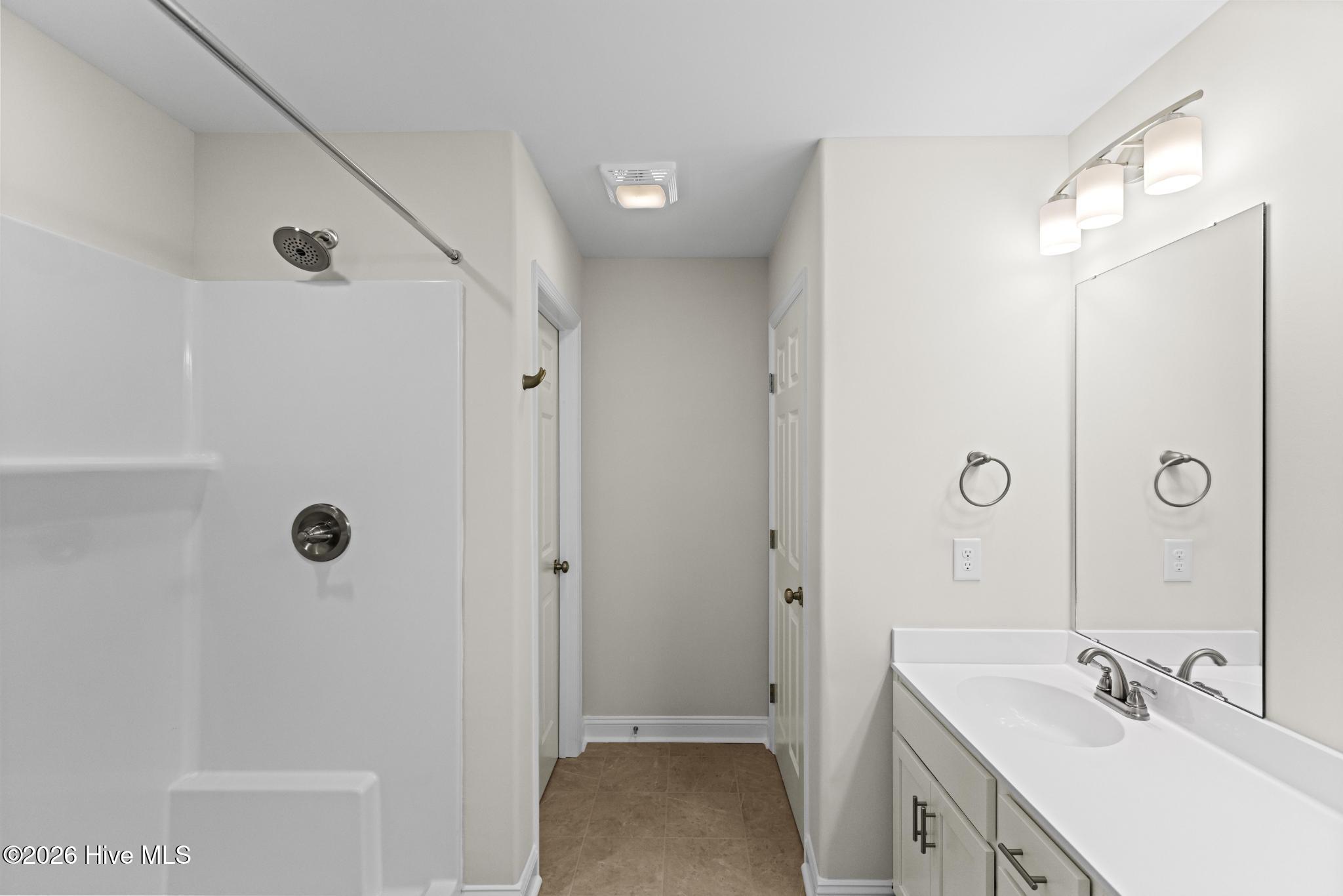 100544641 | Photo 29