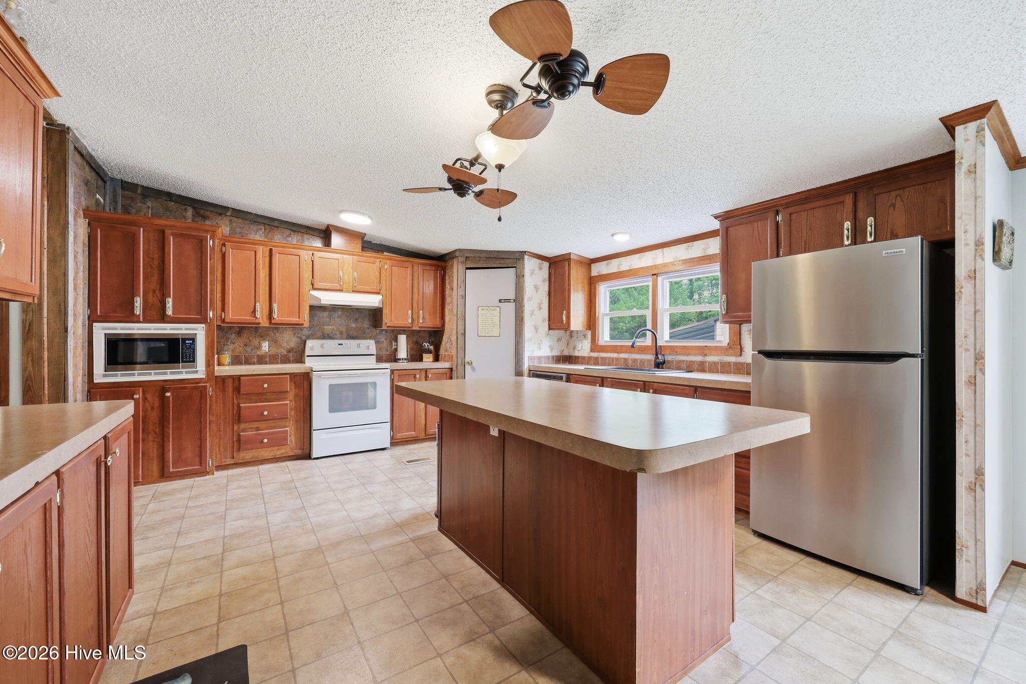 157 Hall Road,Newport