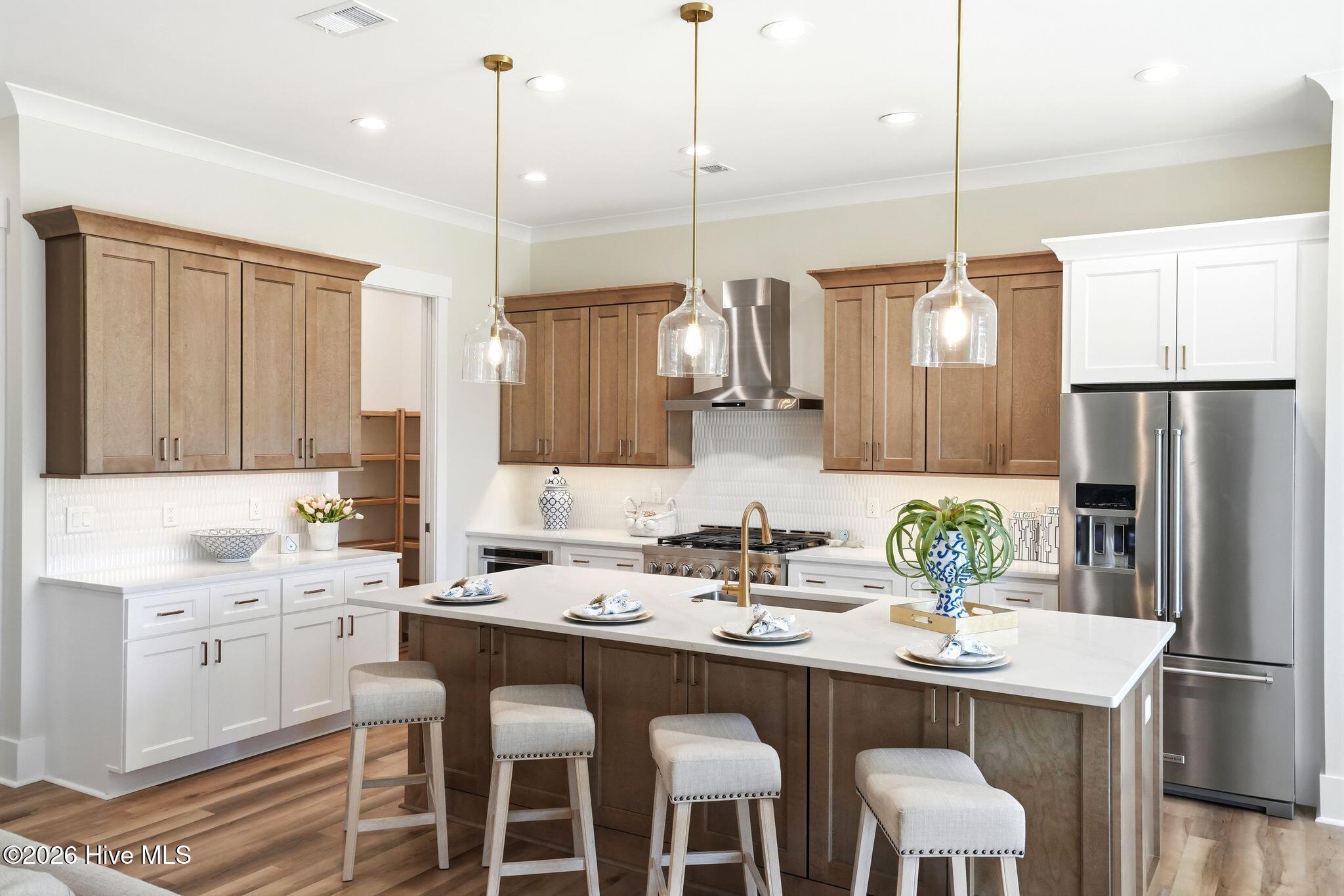 100537171 | Photo 28