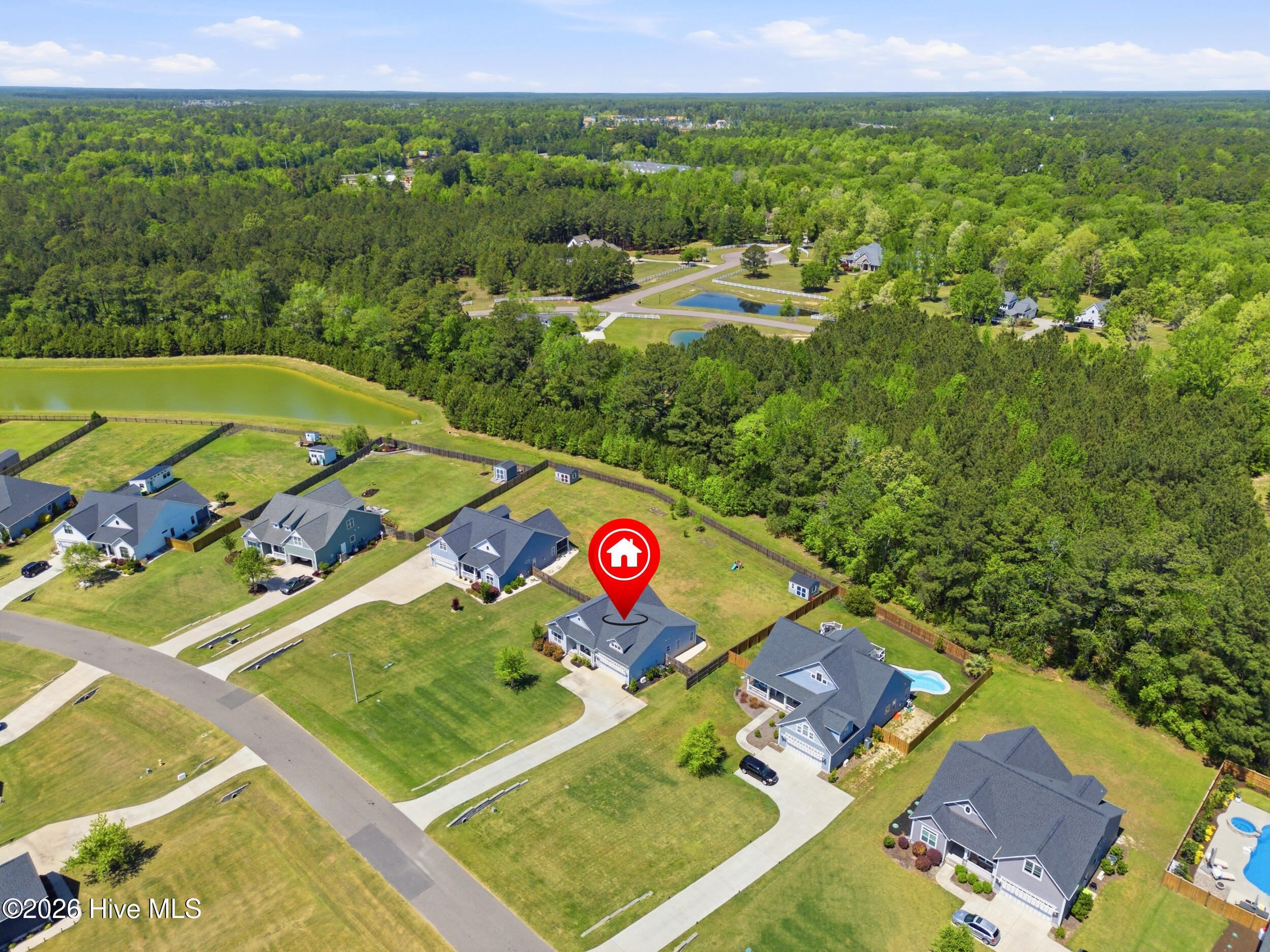 100569214 | Photo 54