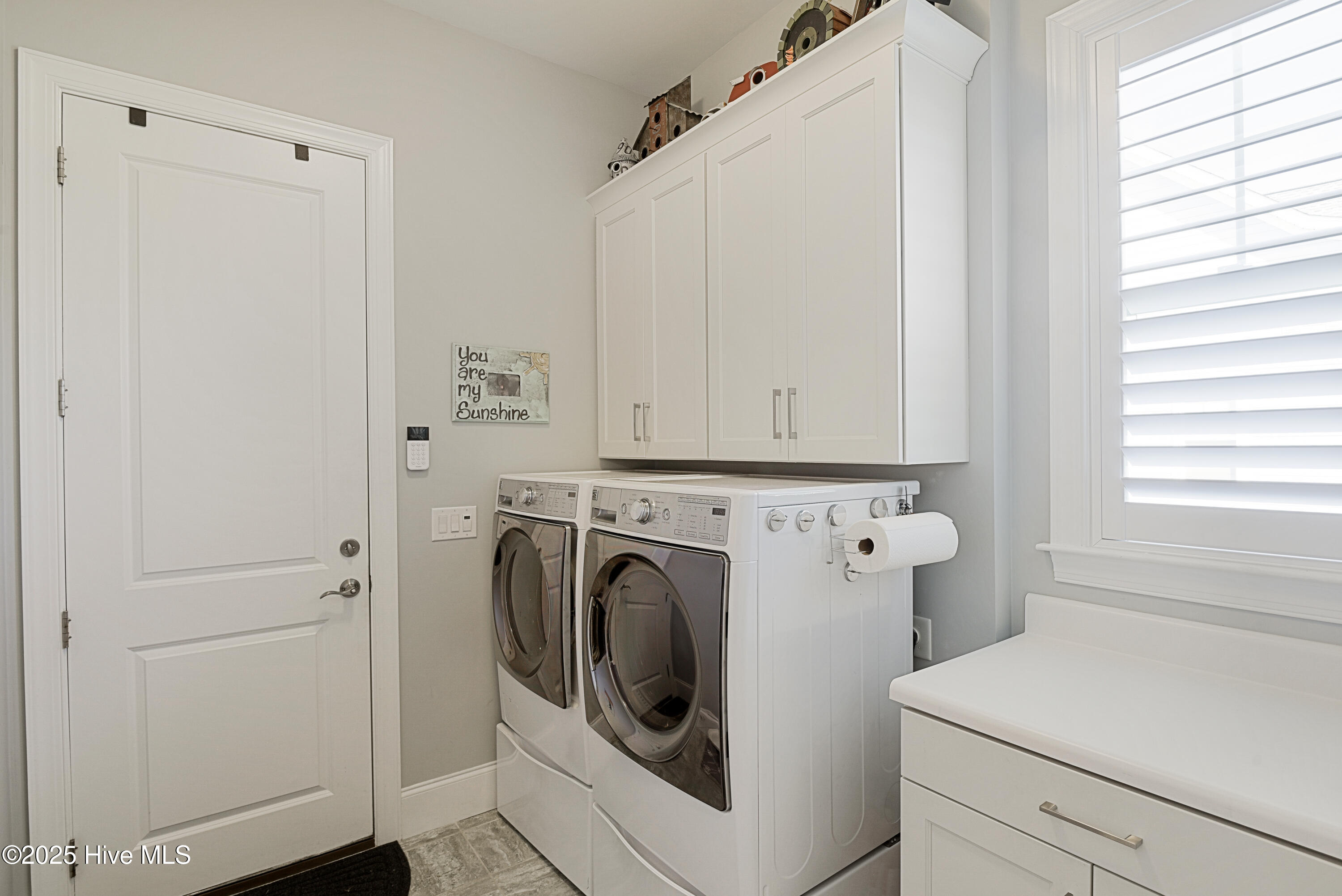 100530008 | Photo 50