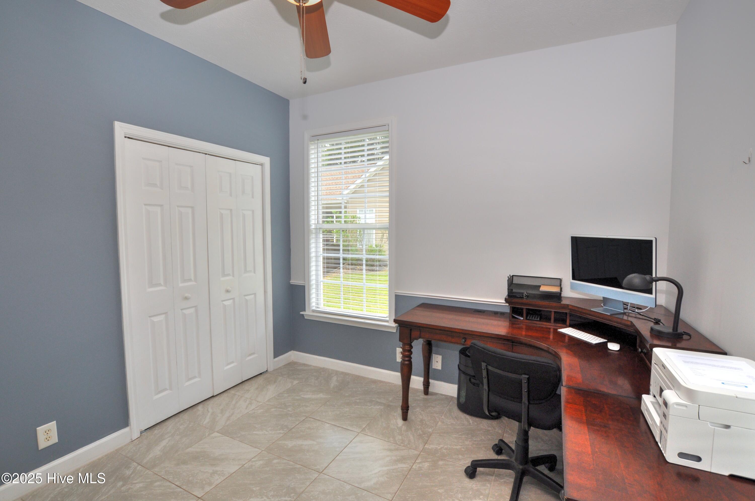 100519003 | Photo 22