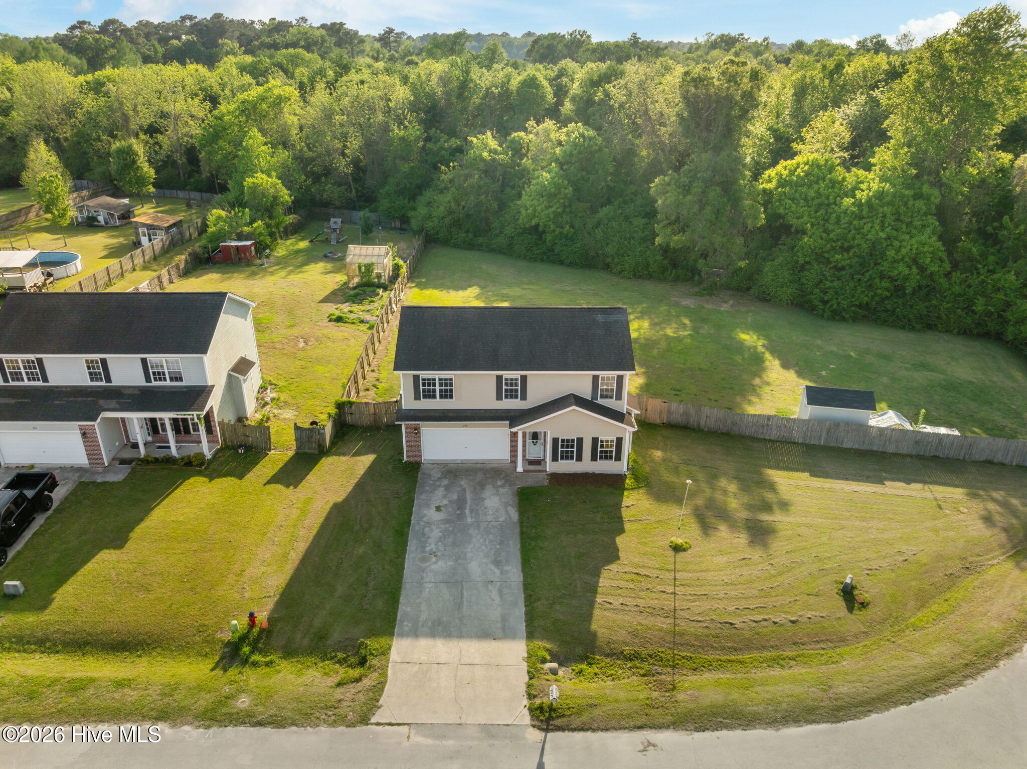 100567671 | Photo 21