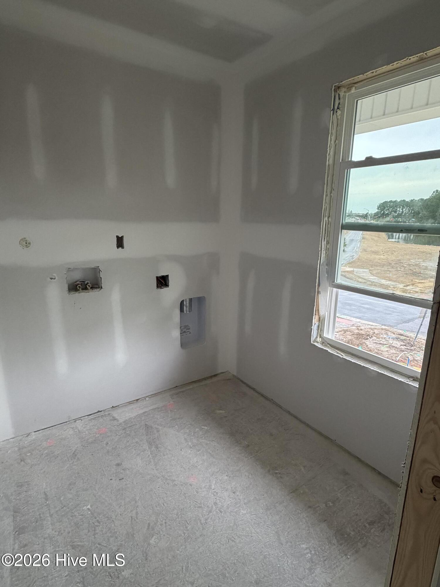 100547597 | Photo 58