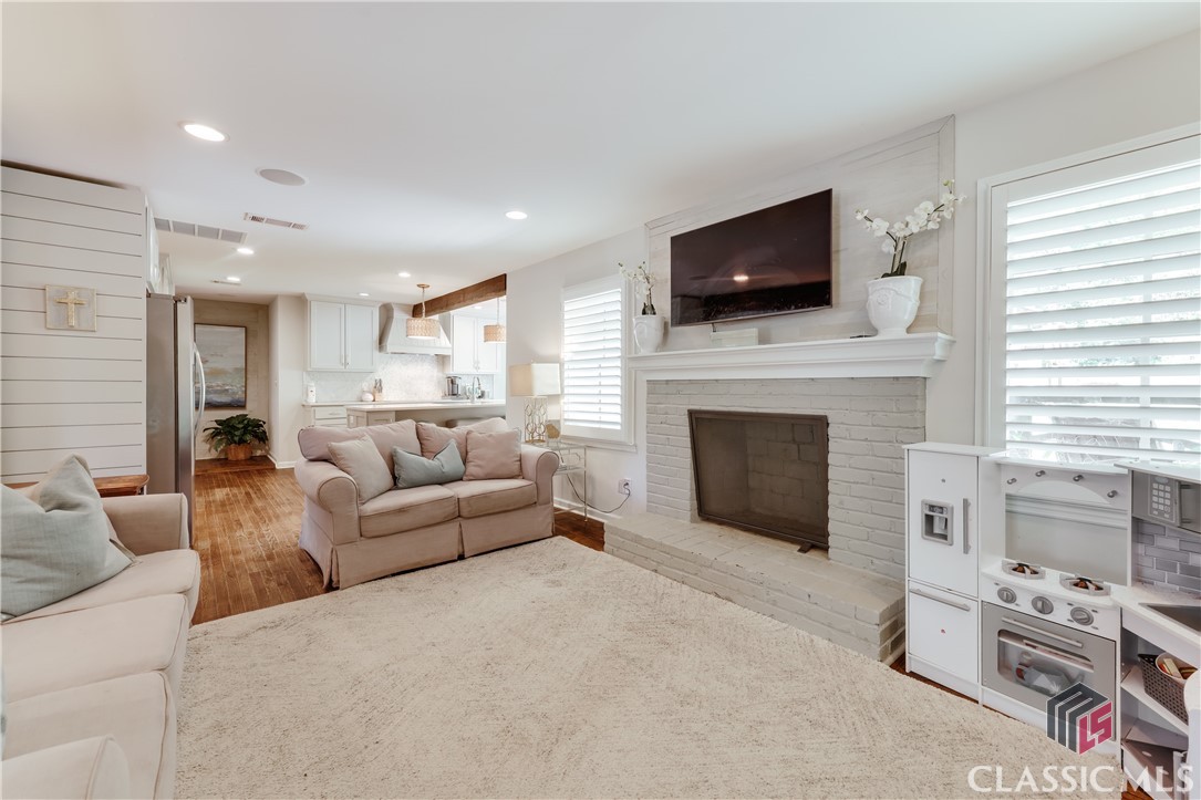 335 Duncan Springs Road