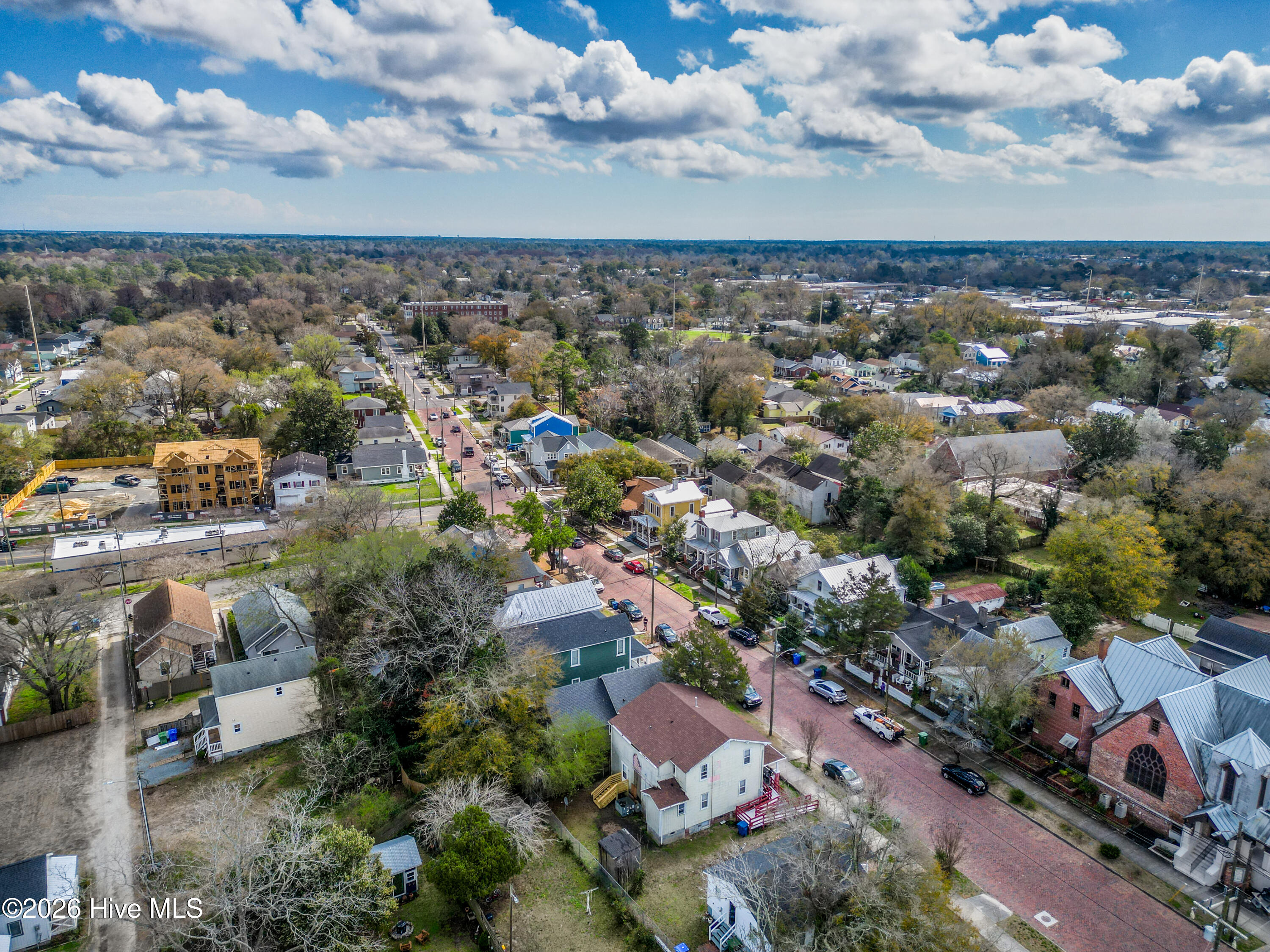 100559756 | Photo 38