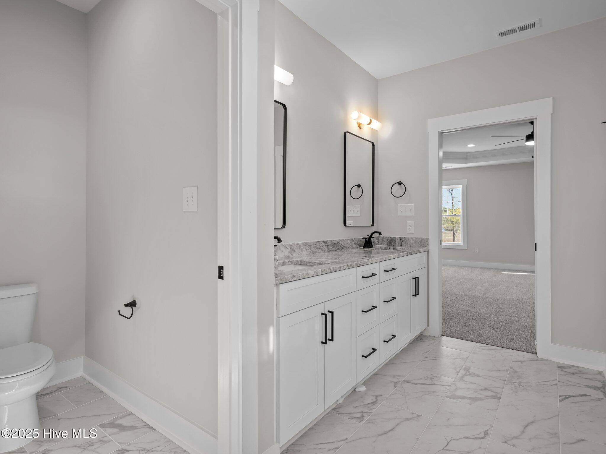 100487102 | Photo 26