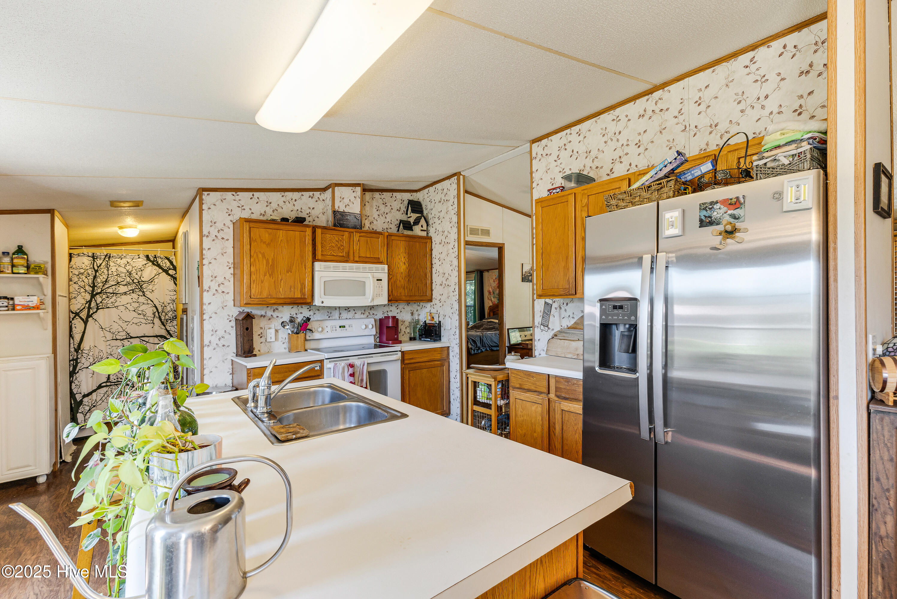 100528928 | Photo 15