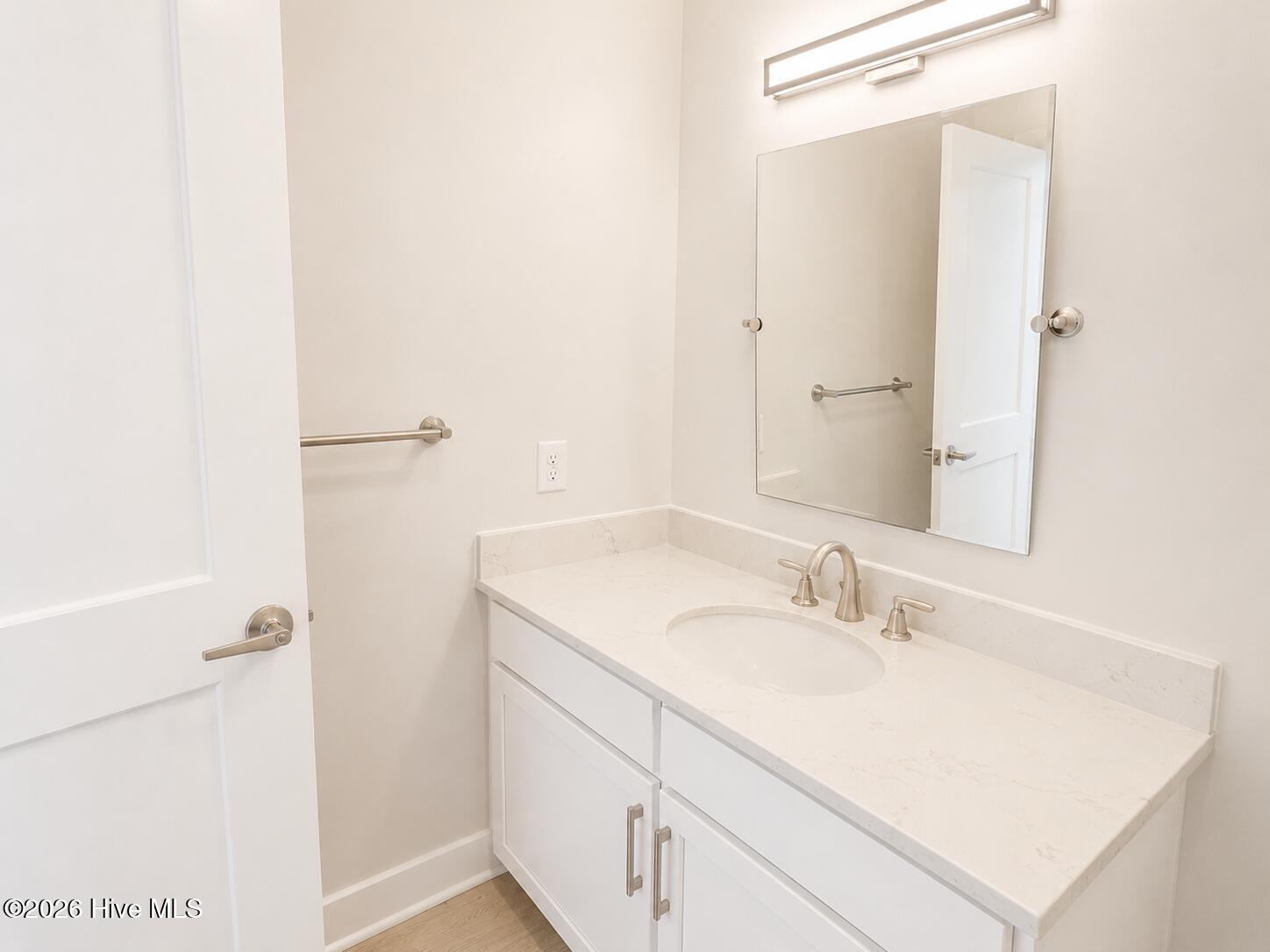 Unit 604 Owner Bathroom