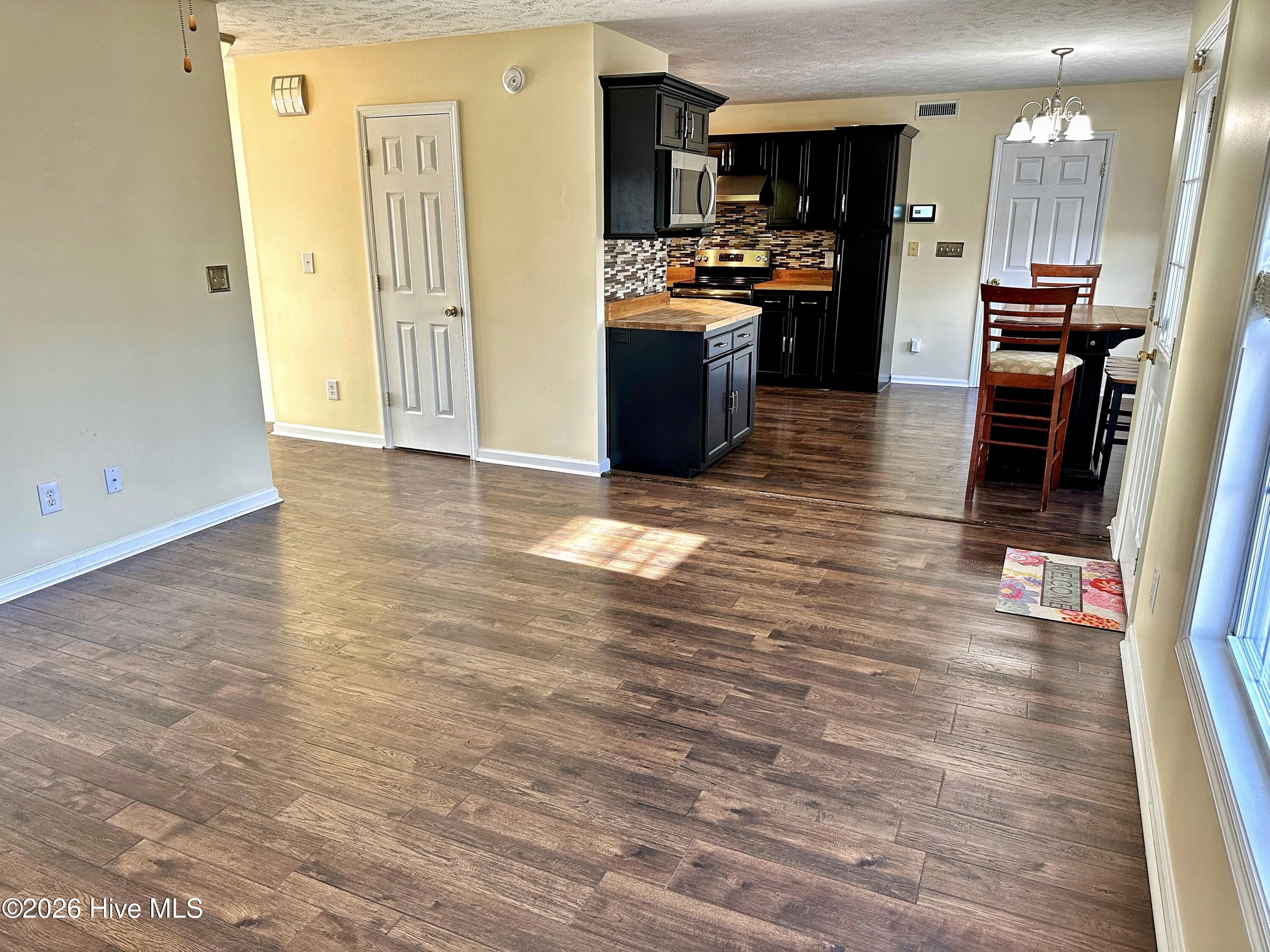 100552707 | Photo 16