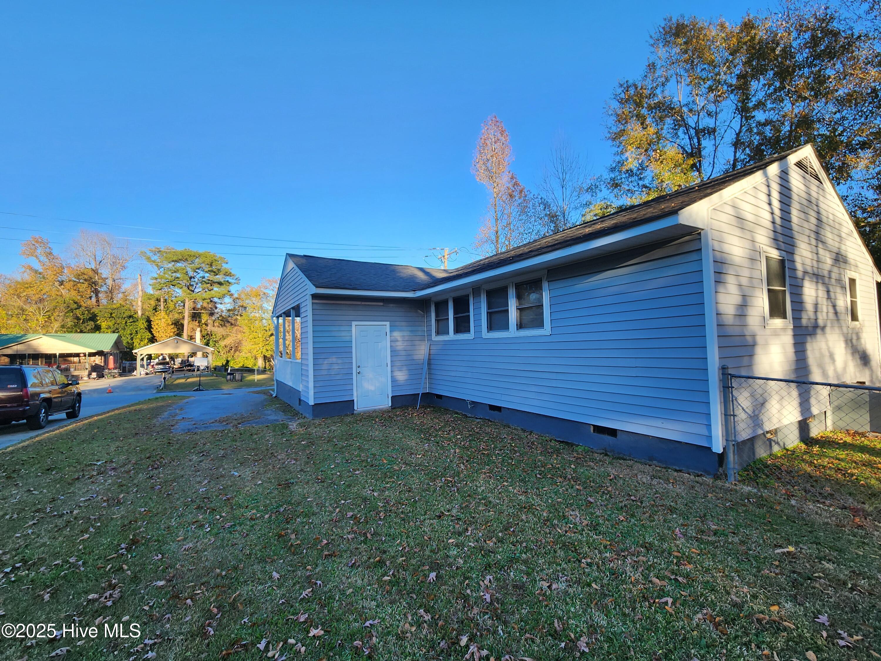 100531180 | Photo 22