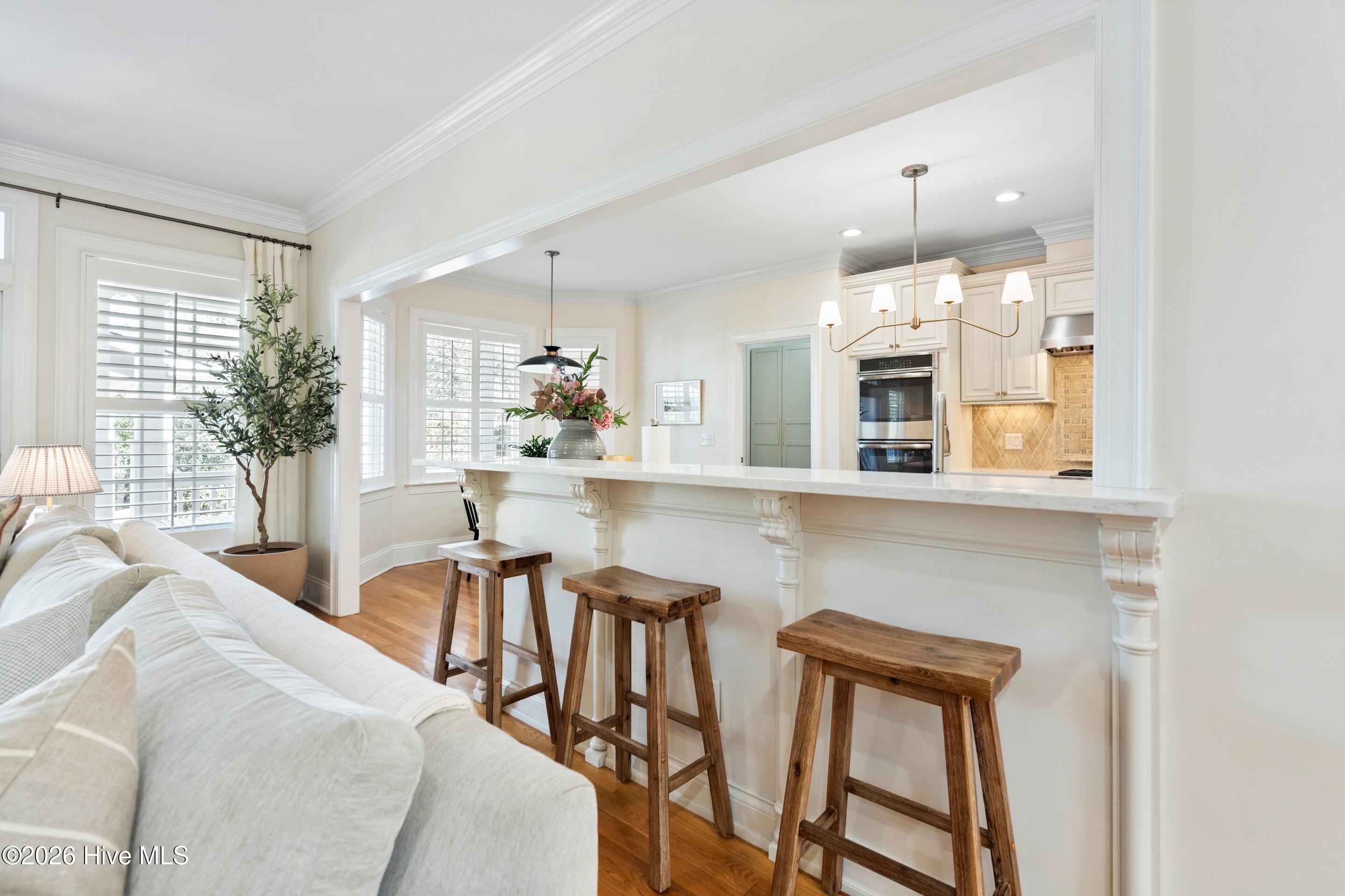 100549669 | Photo 33