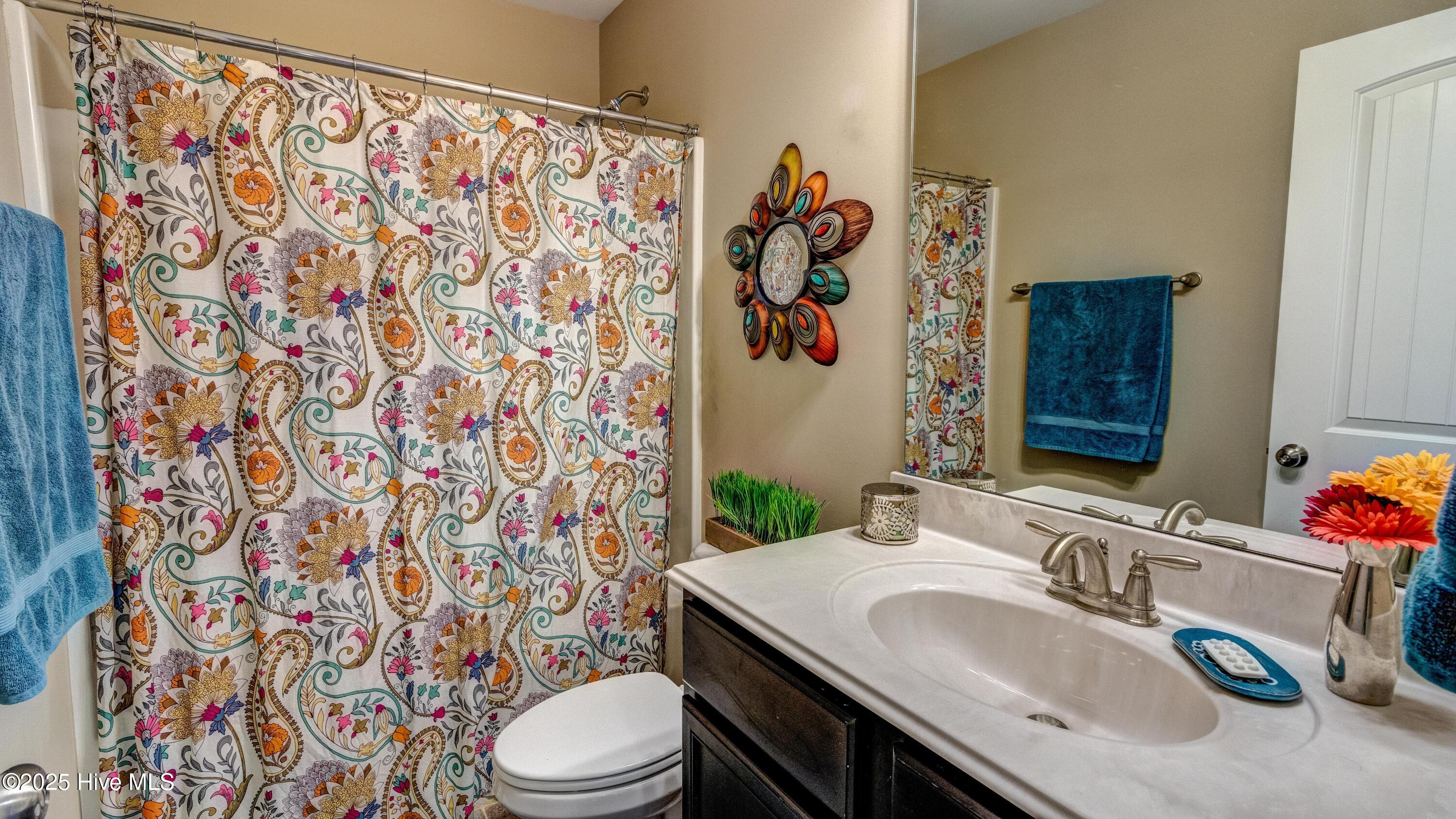 100540832 | Photo 23