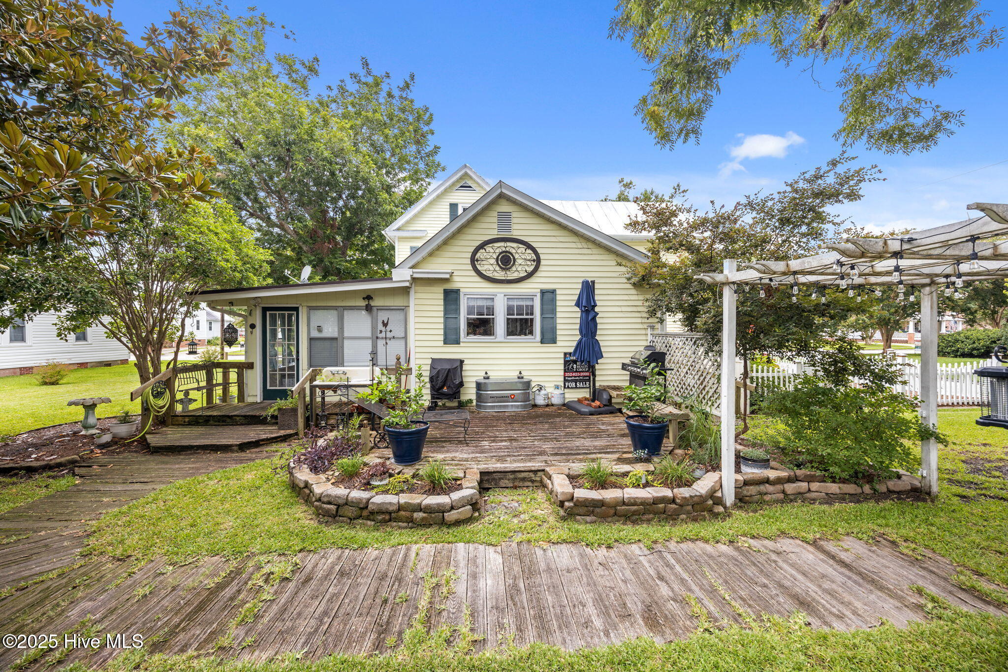 2-web-or-mls-0C0A3318