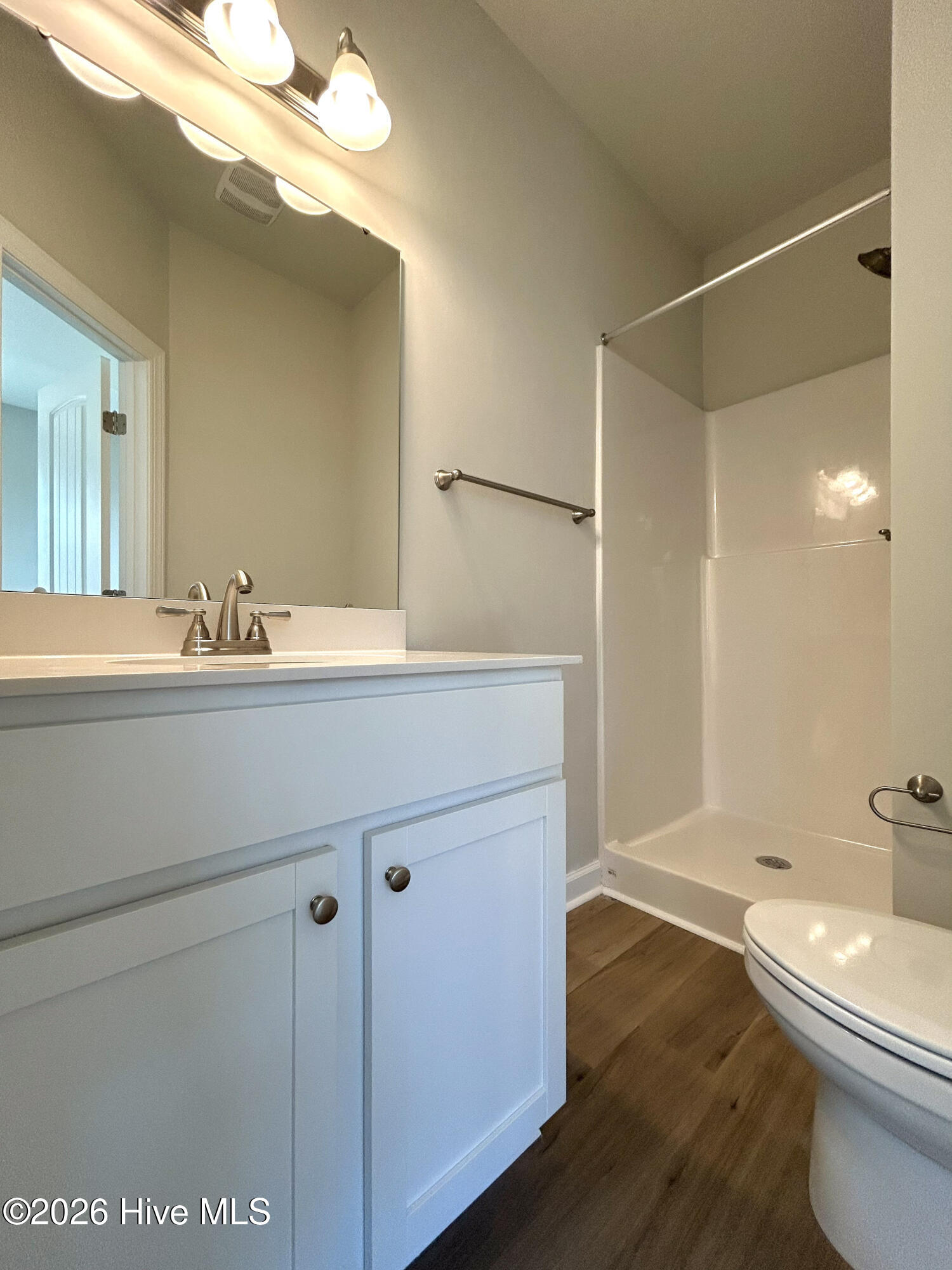 100560362 | Photo 59