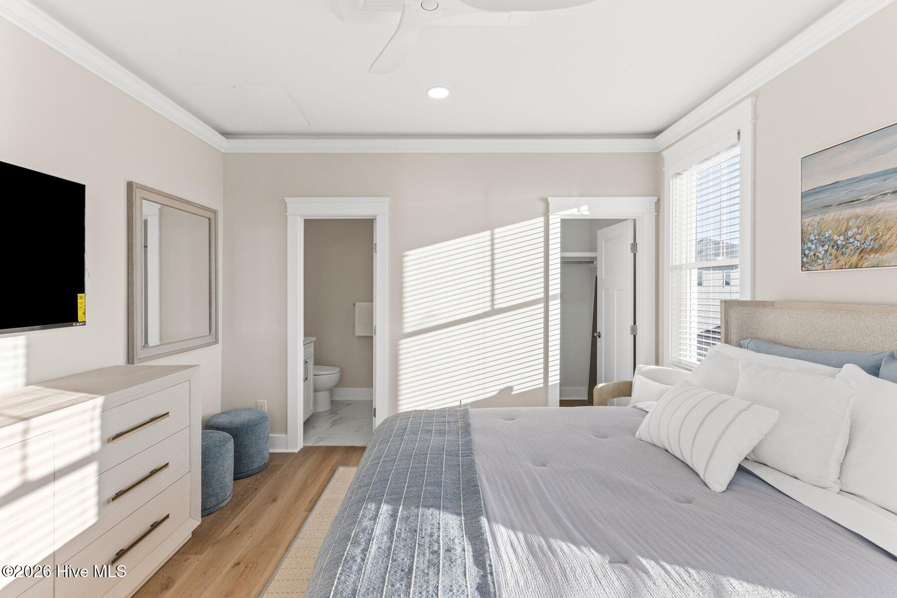 100561823 | Photo 42