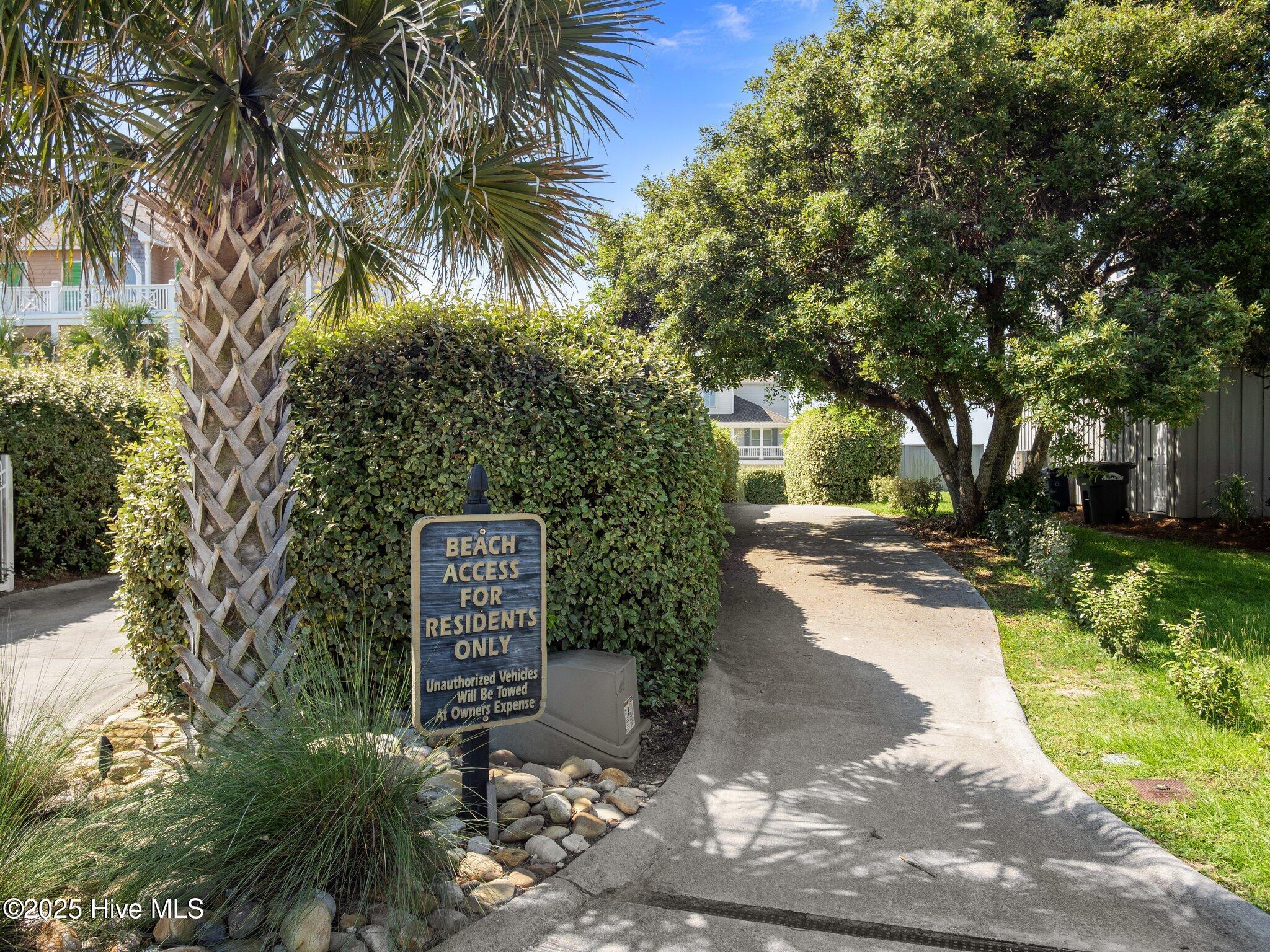 100519195 | Photo 51