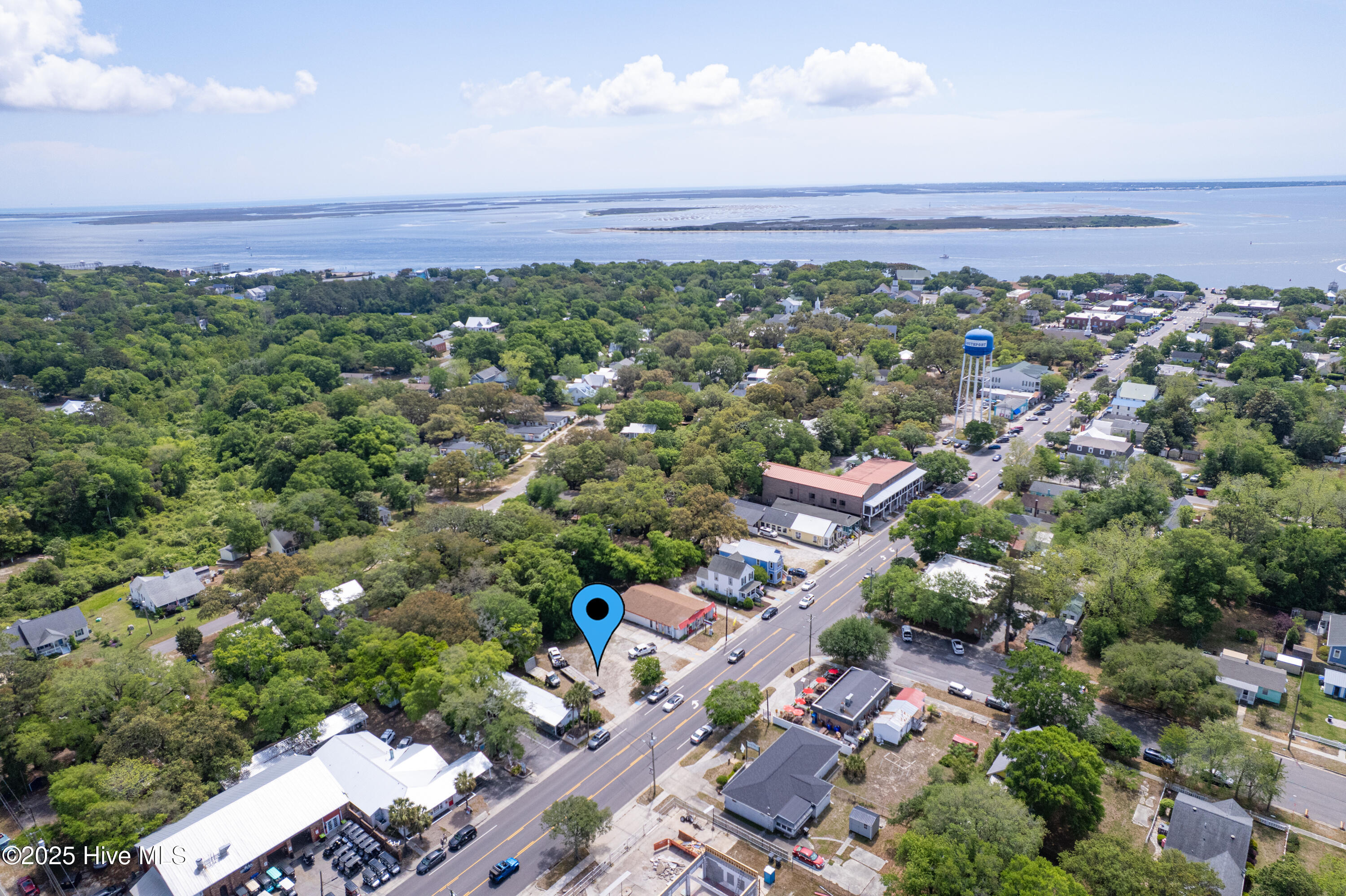 100503769 | Photo 11