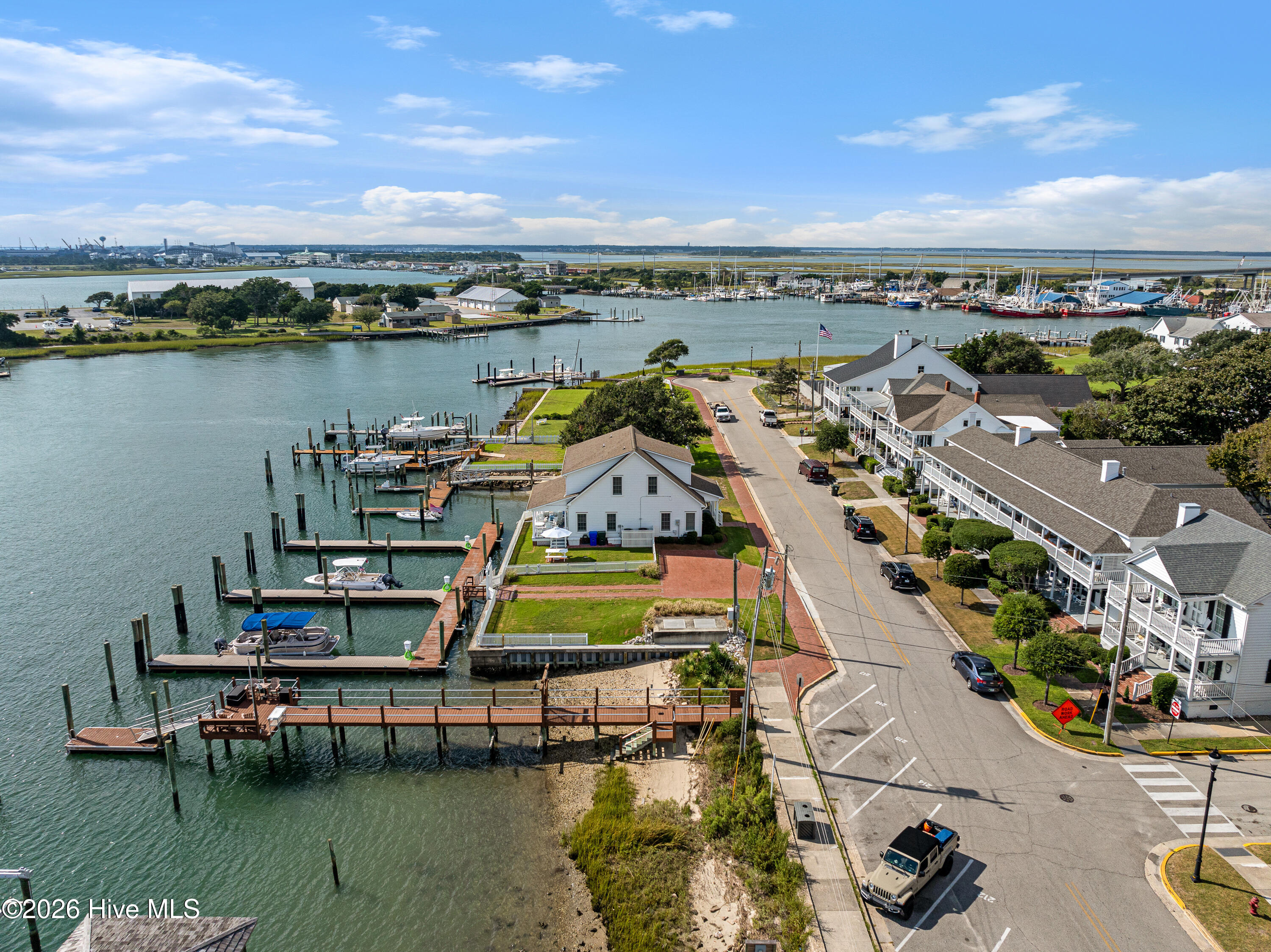 122 Front Street & Slip #5,Beaufort