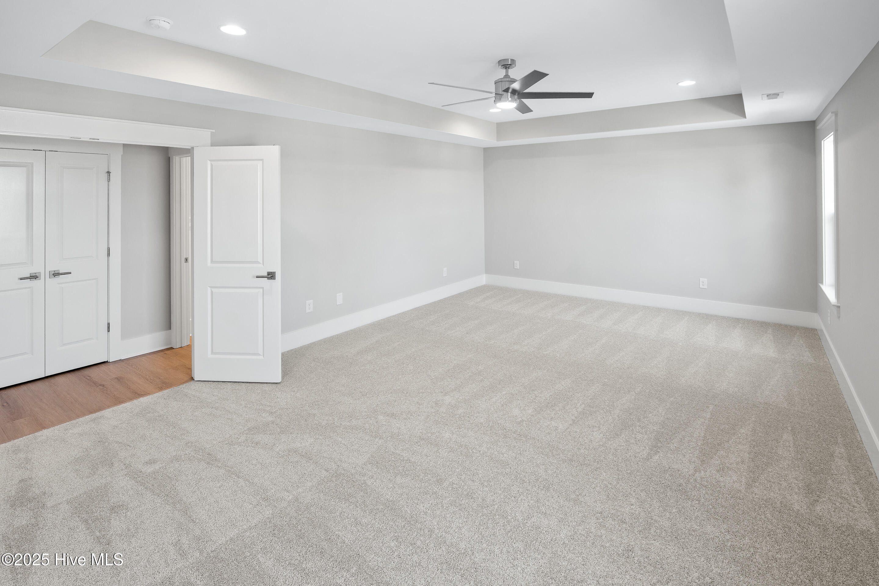 100521793 | Photo 39