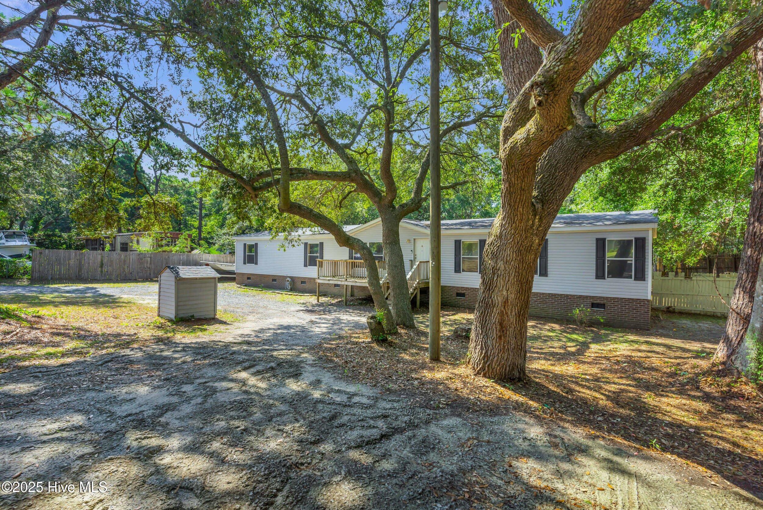 2_122 heathcliff rd-00002