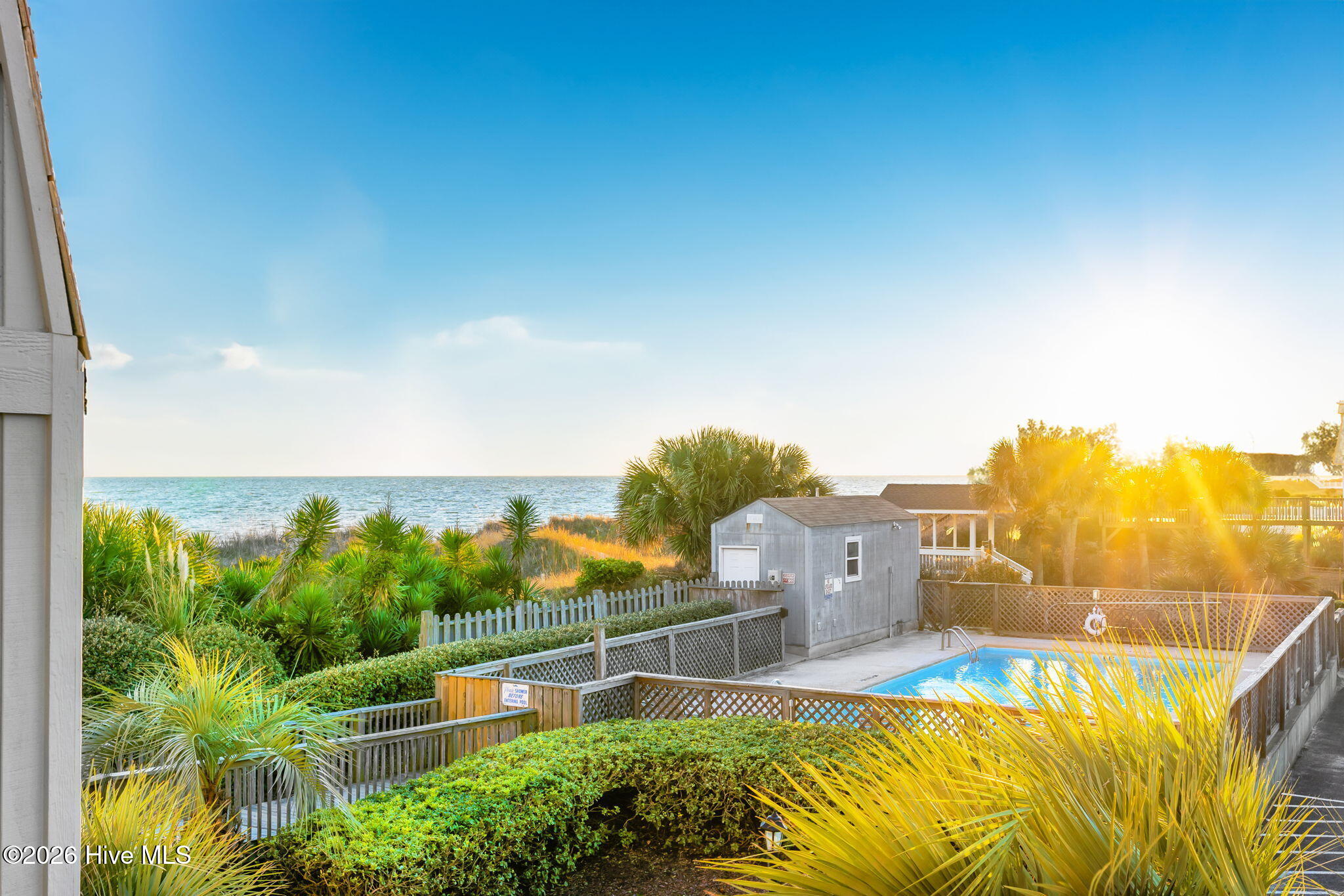 100547029 | Photo 11