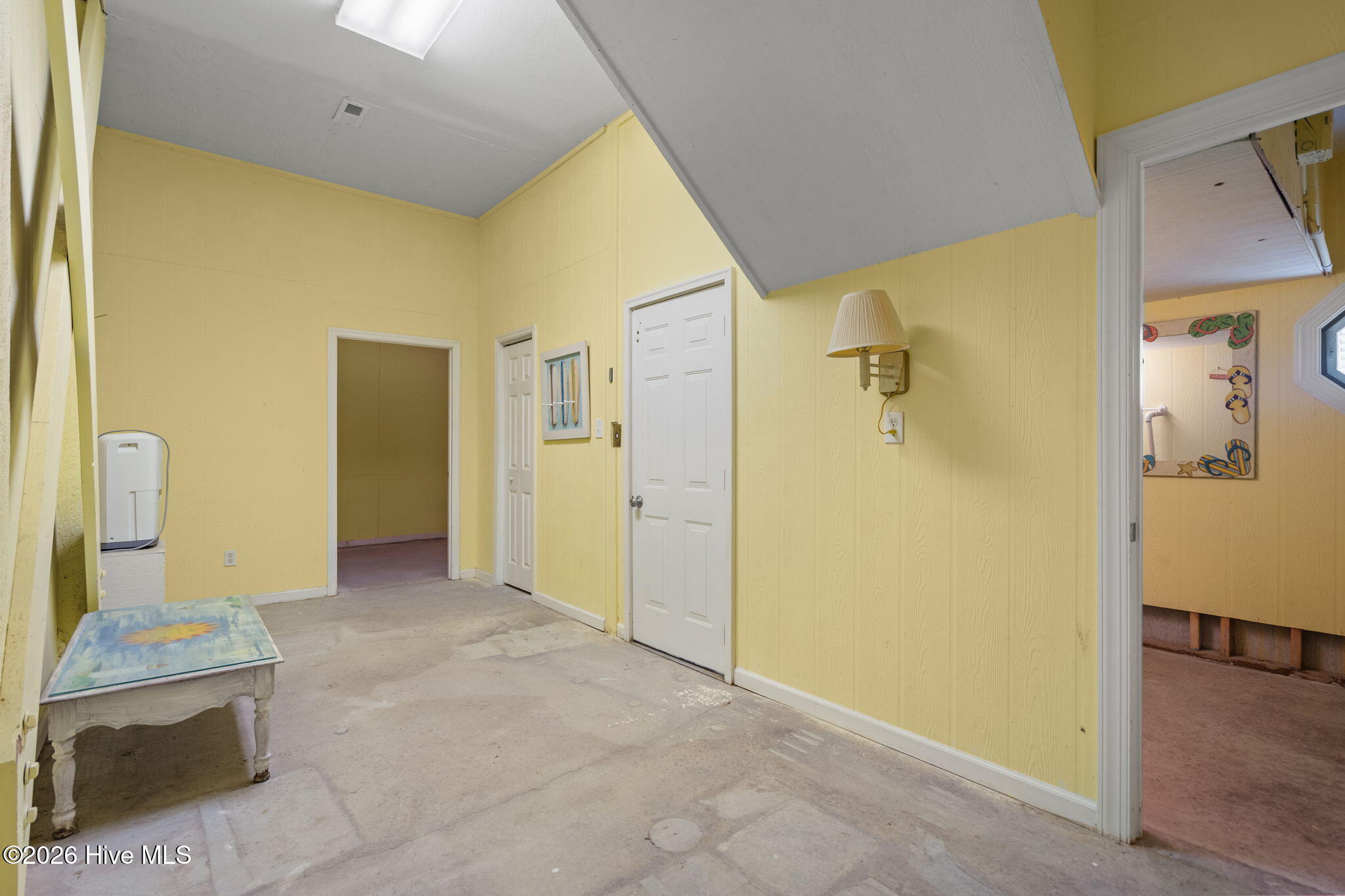 100564459 | Photo 60