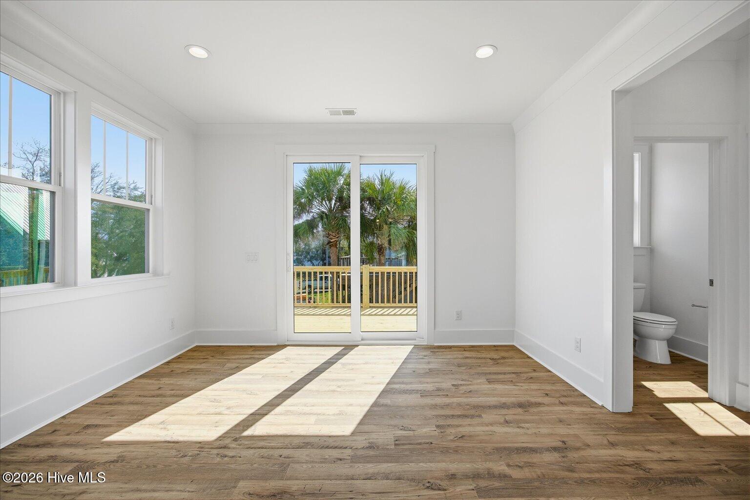 100544429 | Photo 19