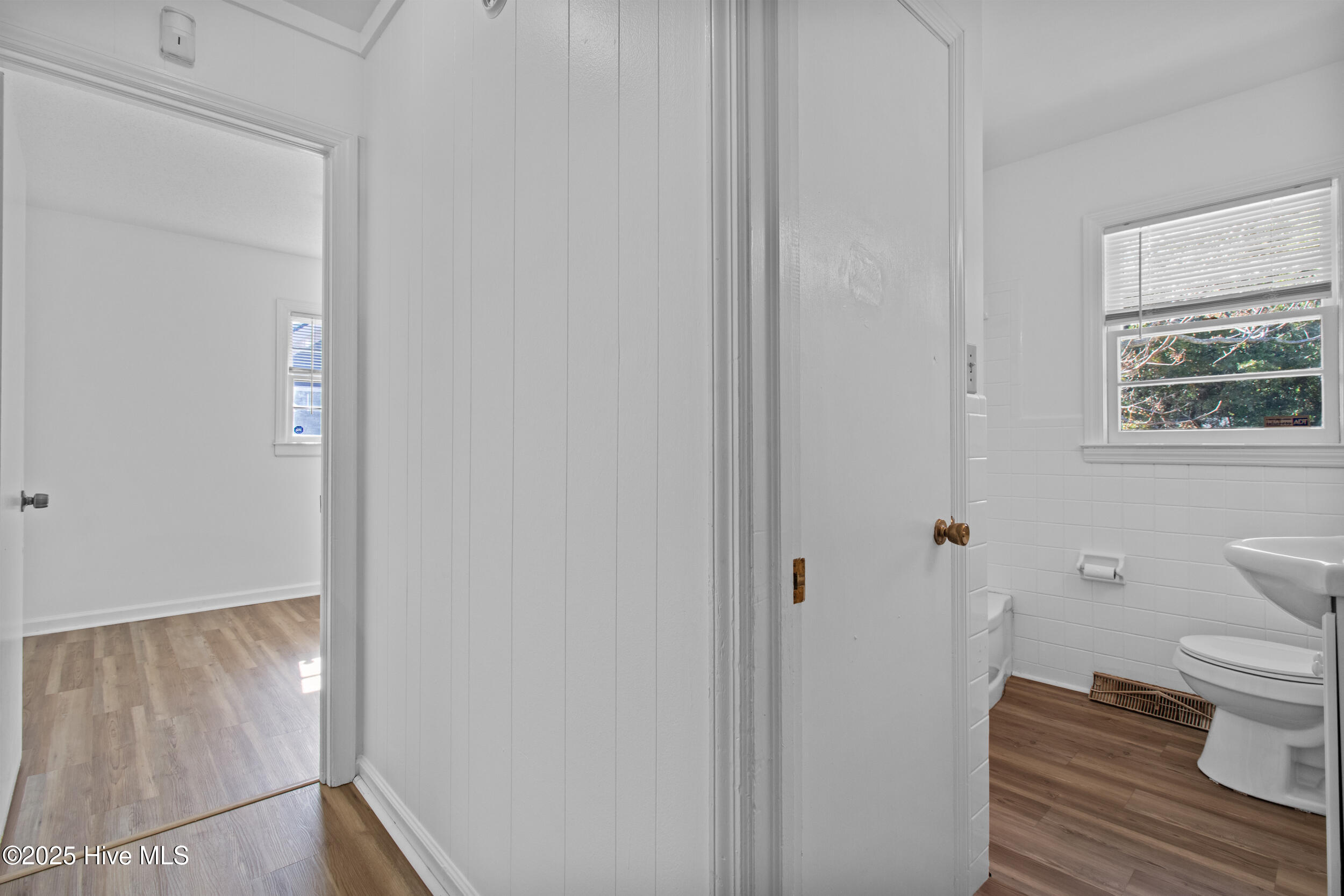 100541080 | Photo 12