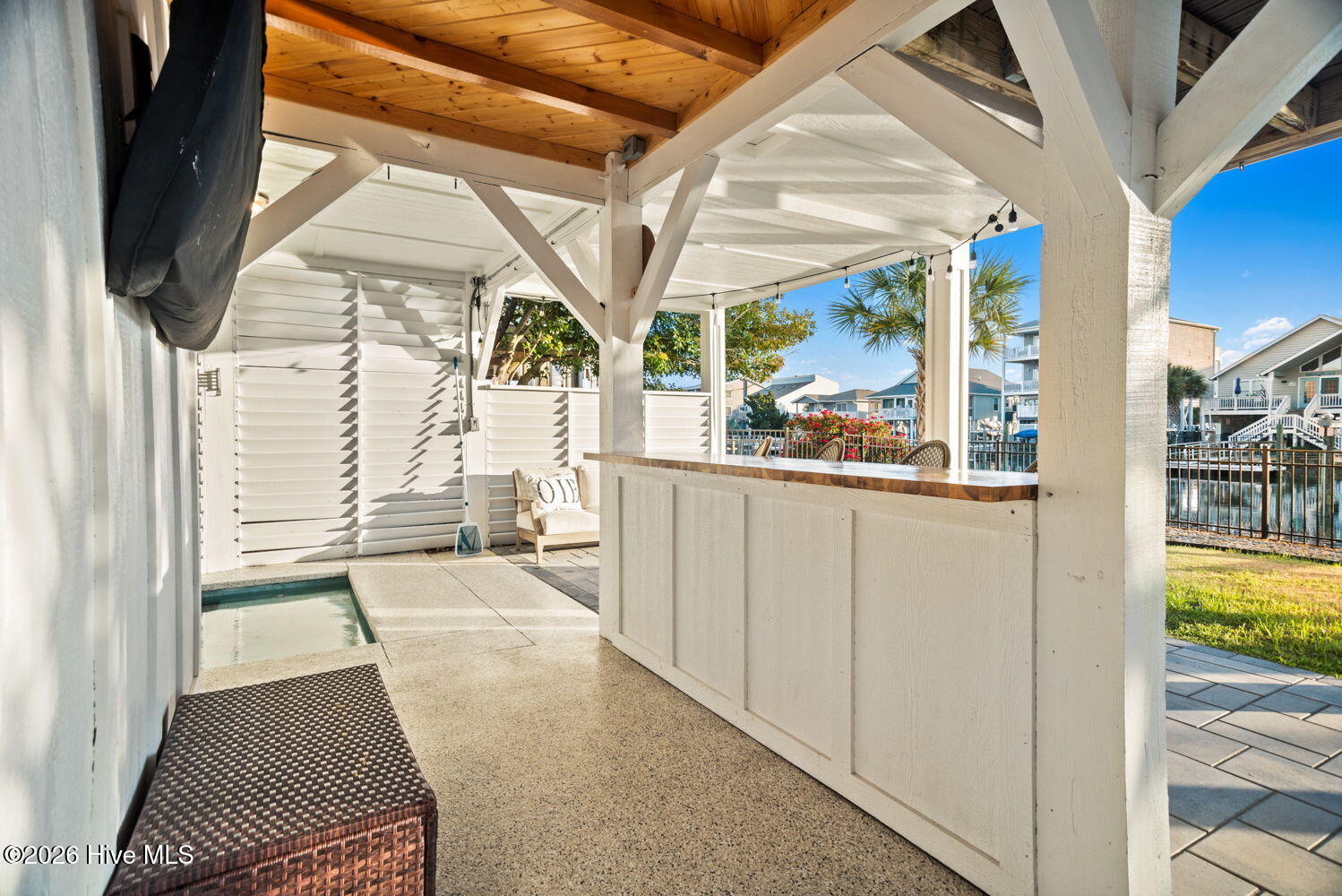 100569670 | Photo 34