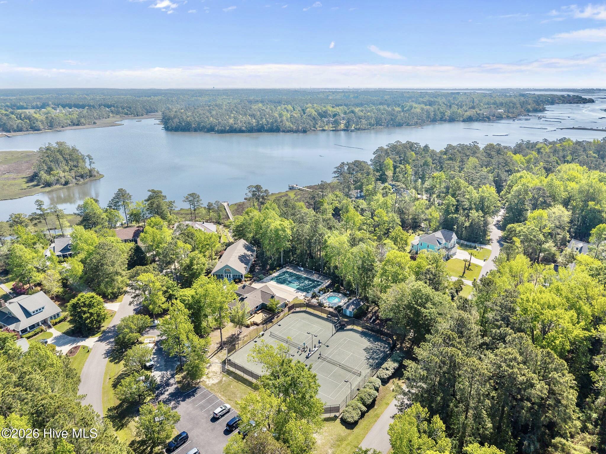 100567886 | Photo 97