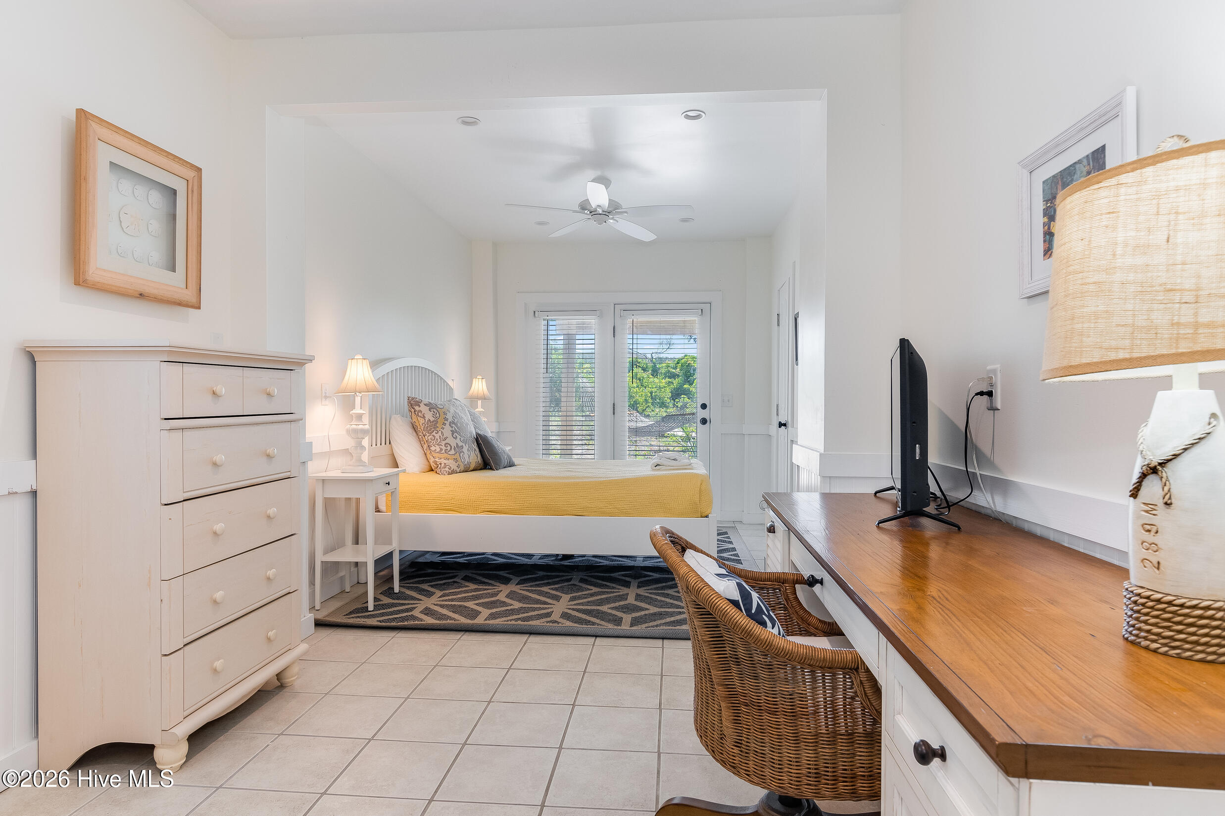 100557535 | Photo 42