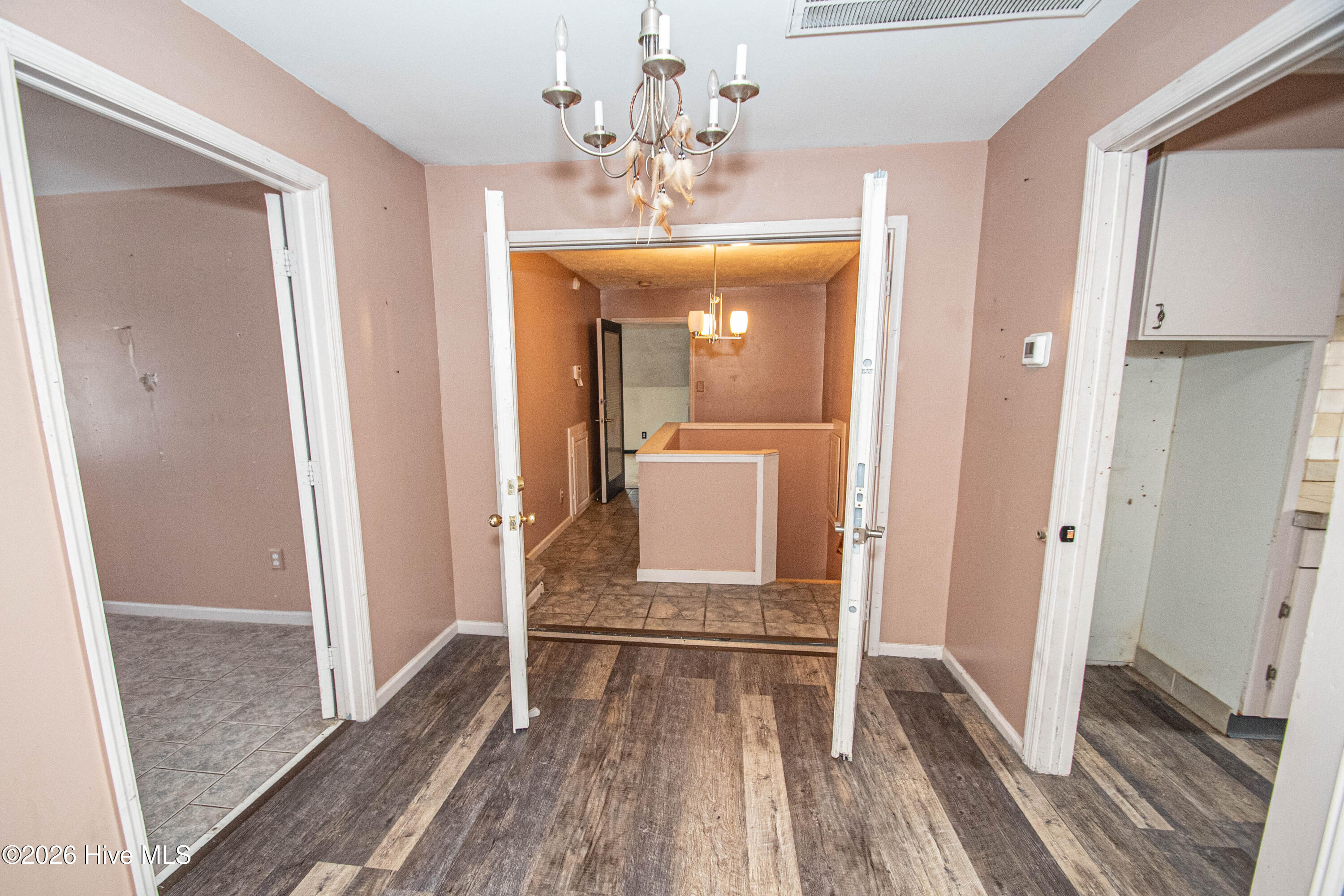 100554642 | Photo 94