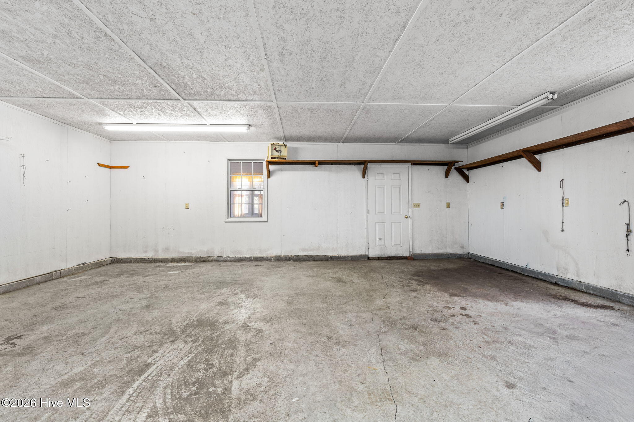 100554530 | Photo 38