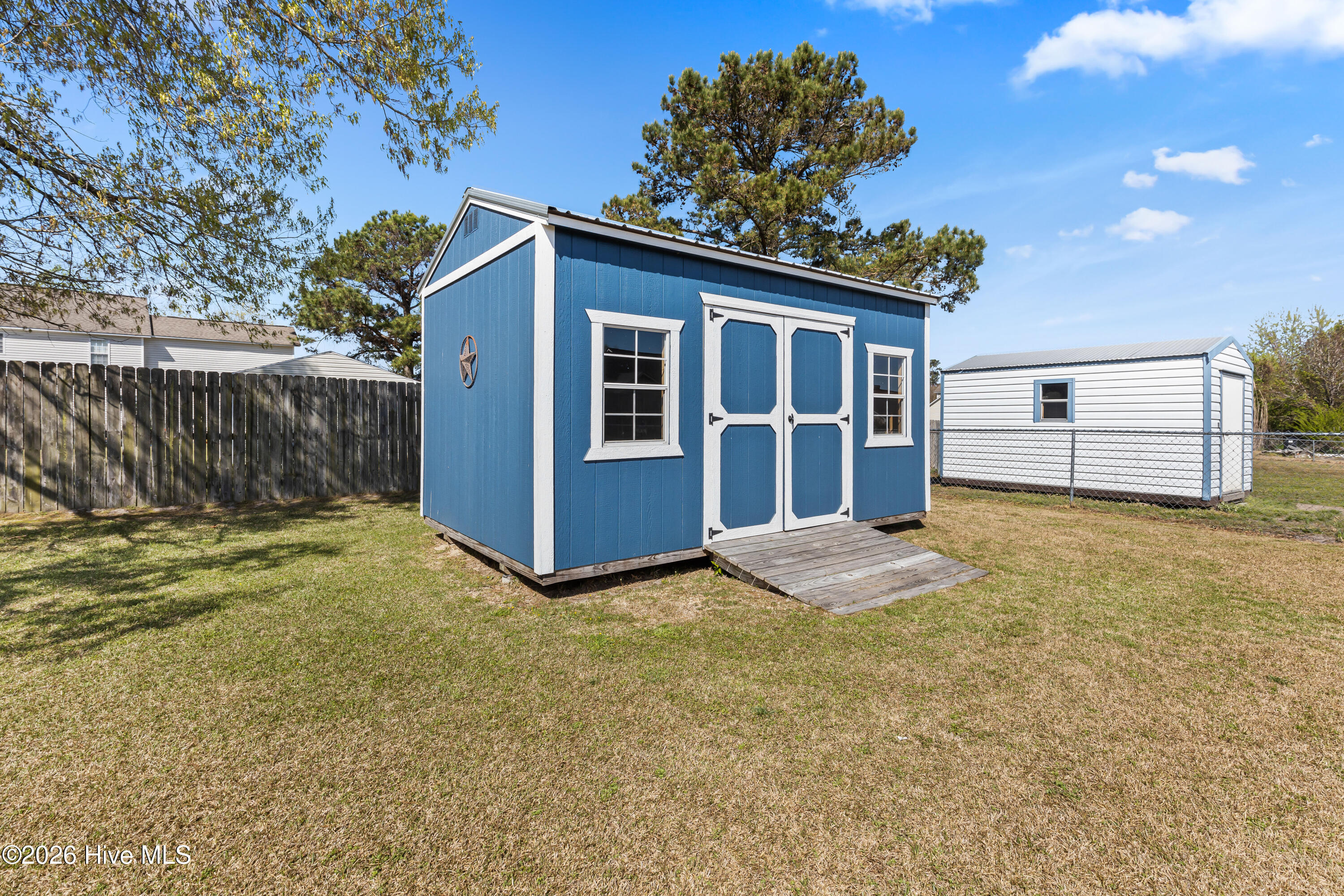 100564268 | Photo 27