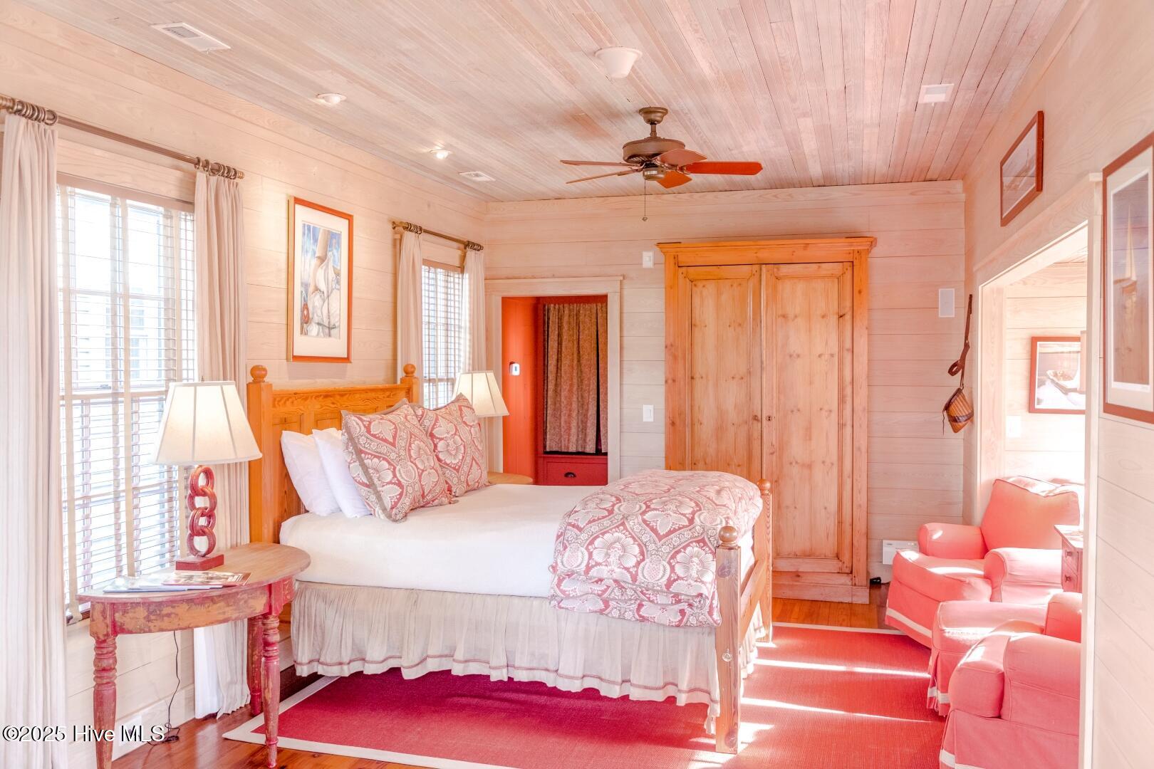 203 River Watch Road, Oriental, NC, 28571