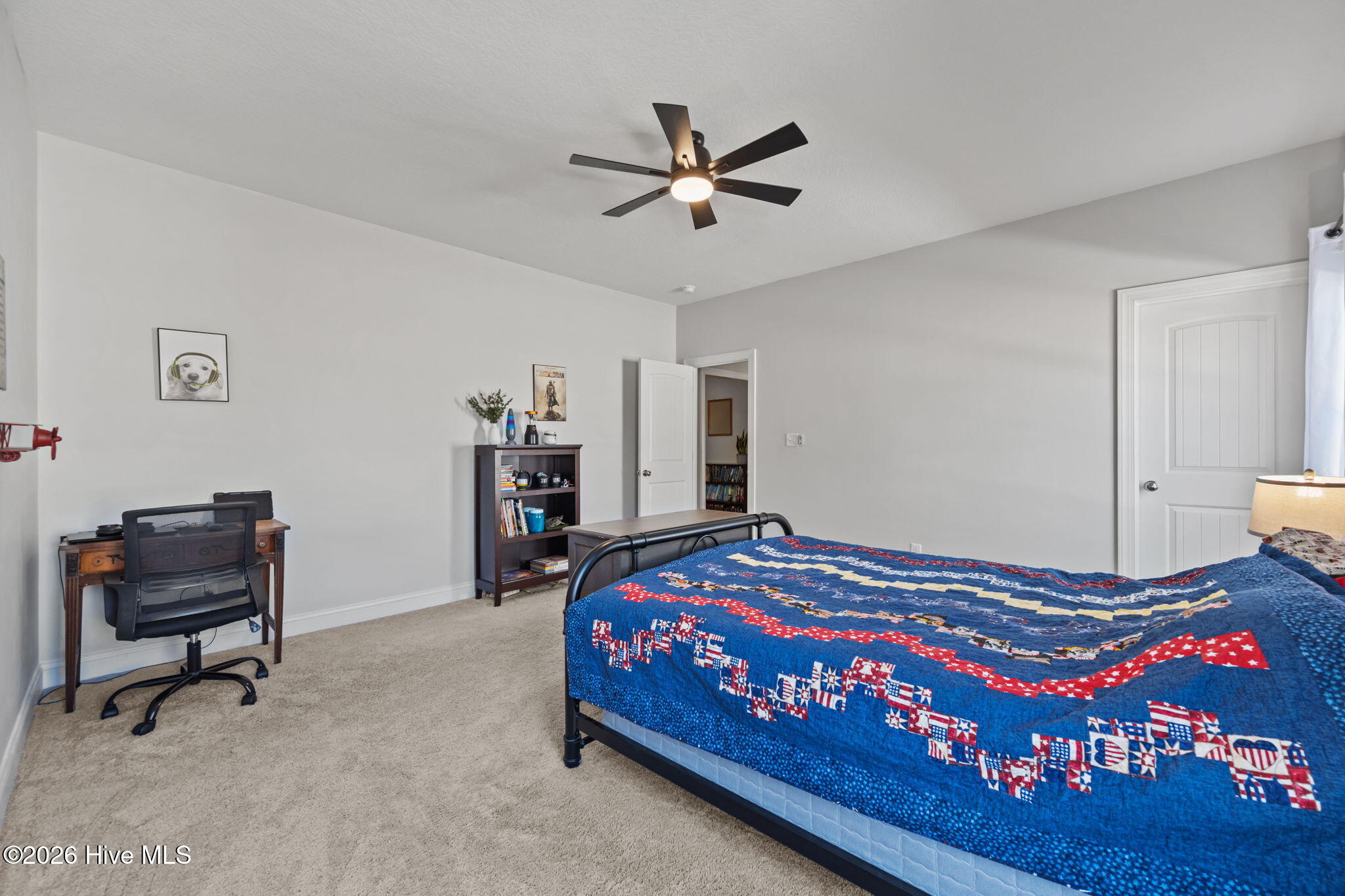 100553324 | Photo 37